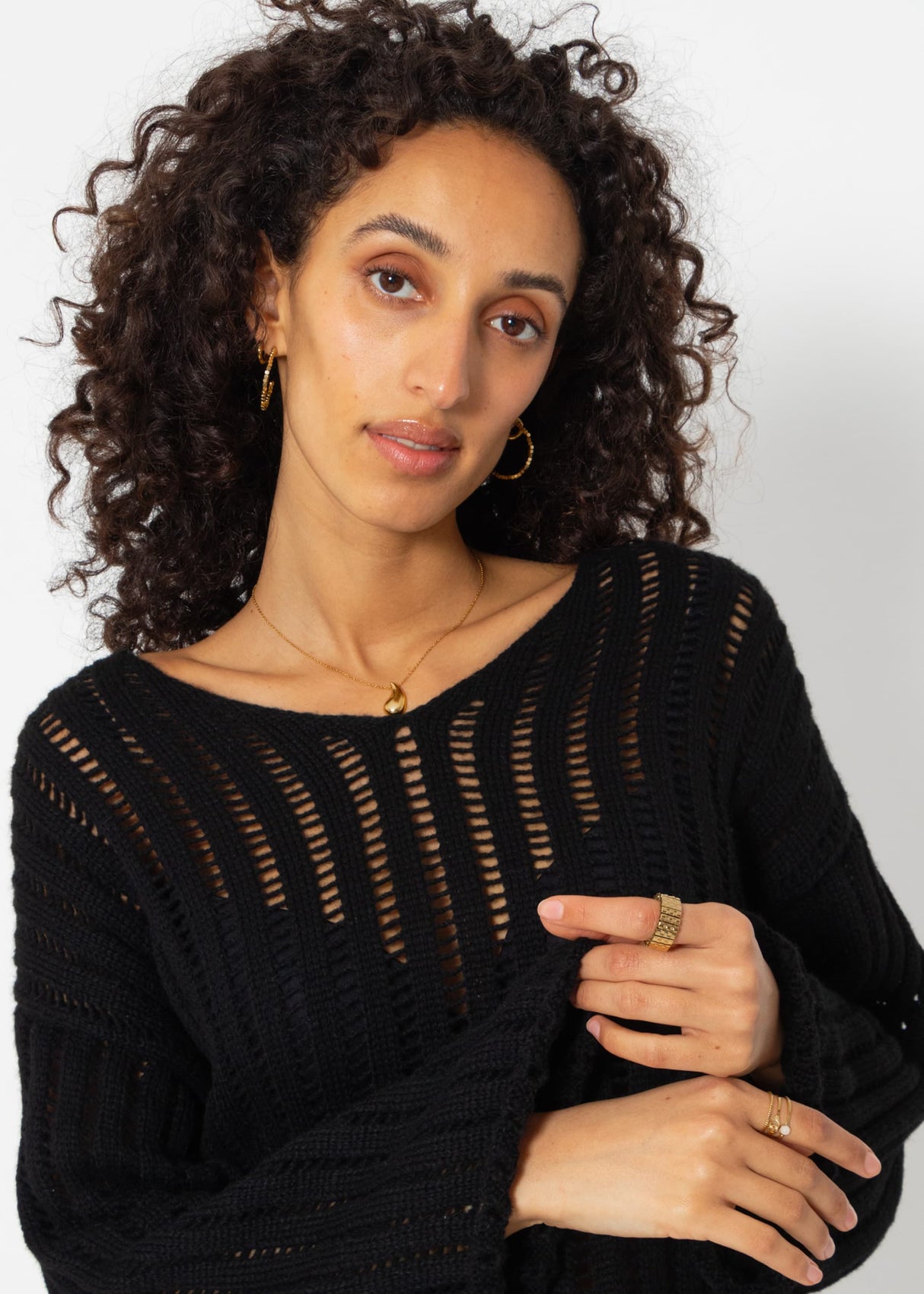 Ladder stitch sweater - black