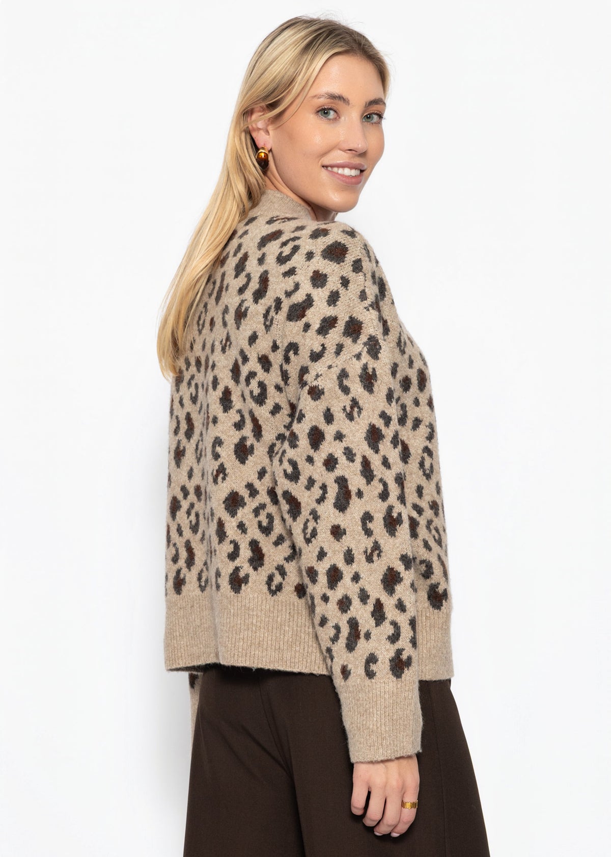 Pullover mit breiter Rippe und Leo-Muster - beige