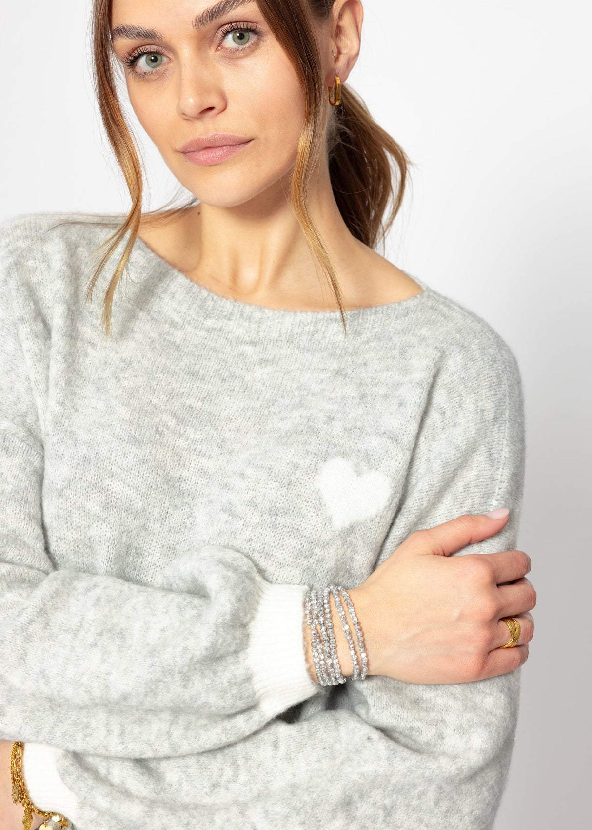 Sweater with heart - light grey