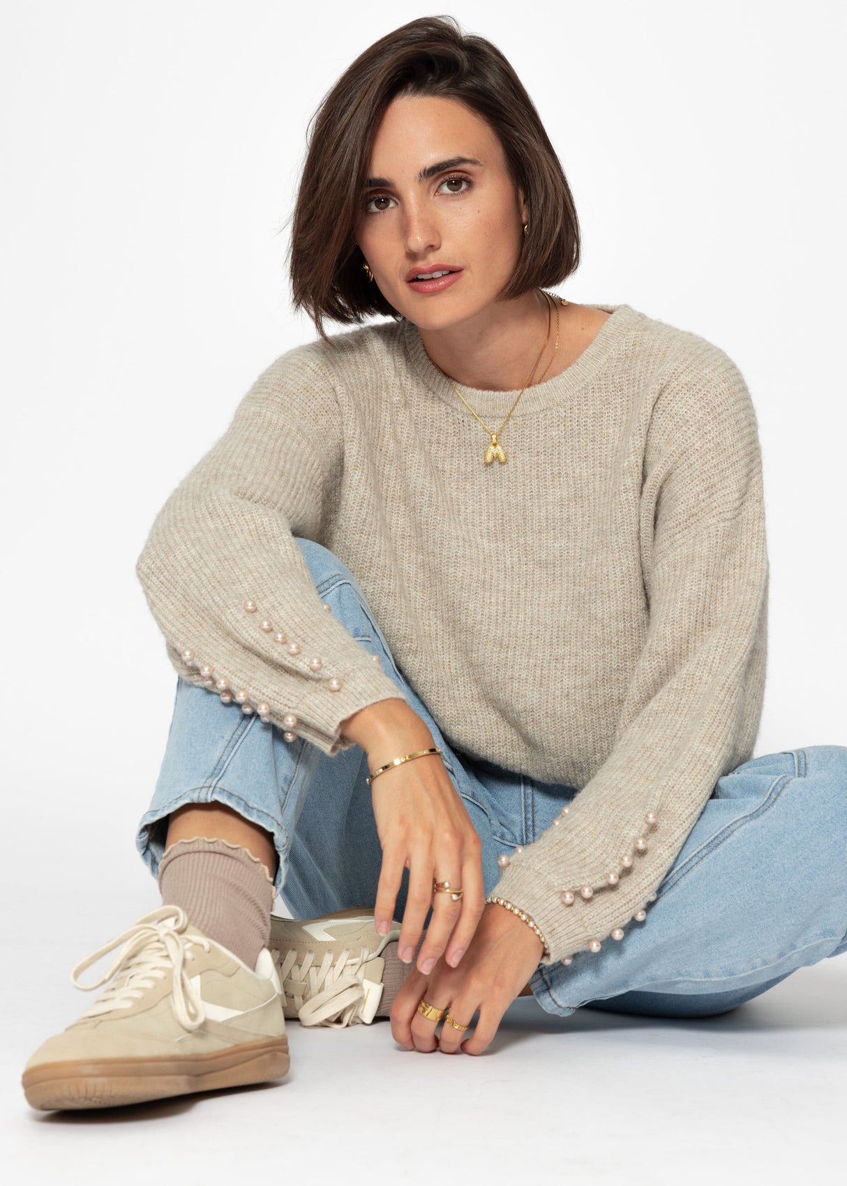 Pullover mit Perlendetails - beige