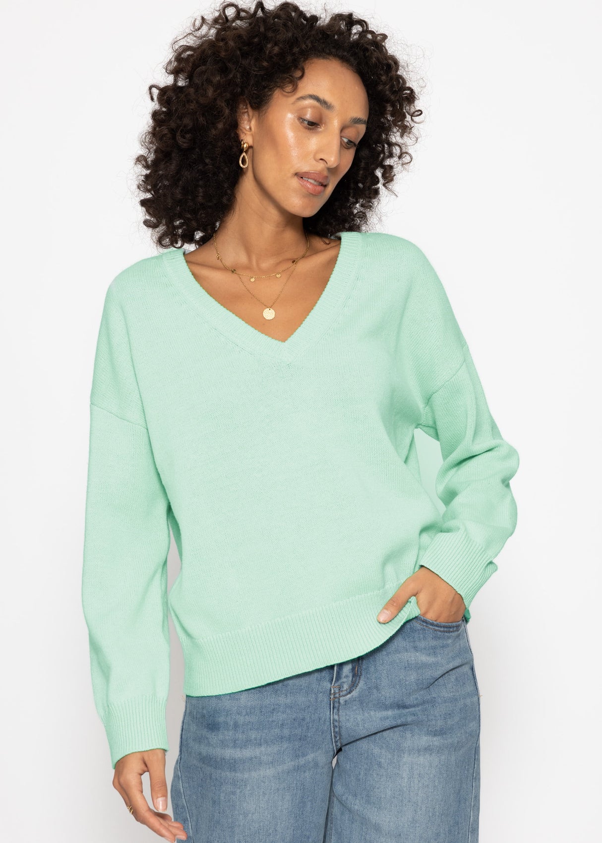 Sweater with deep V-neck - mint