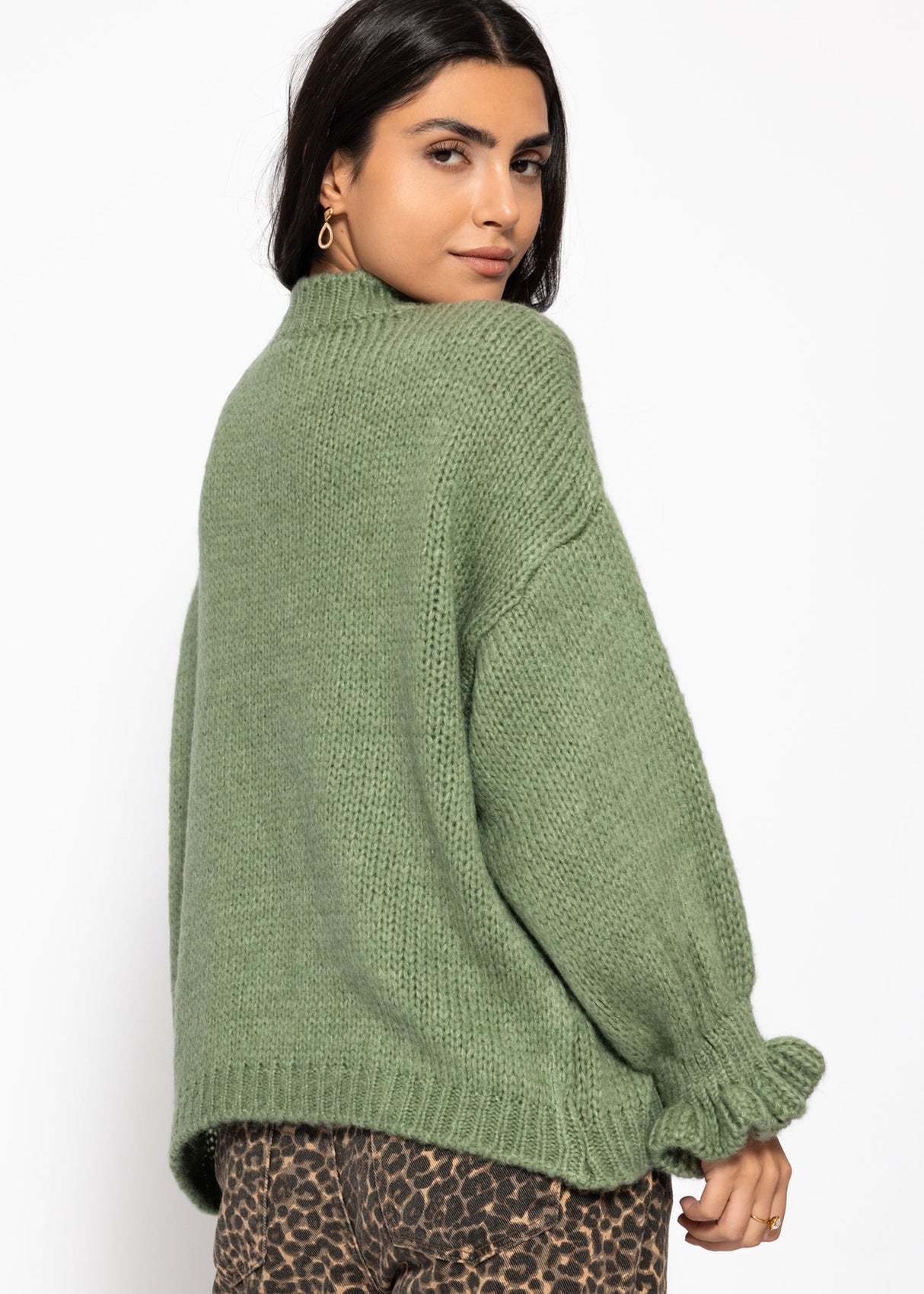Sweater with flounce sleeves - sage green