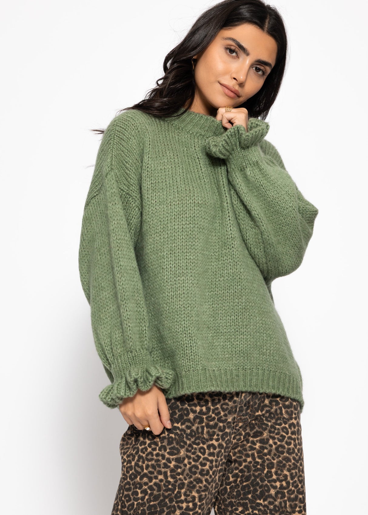 Sweater with flounce sleeves - sage green