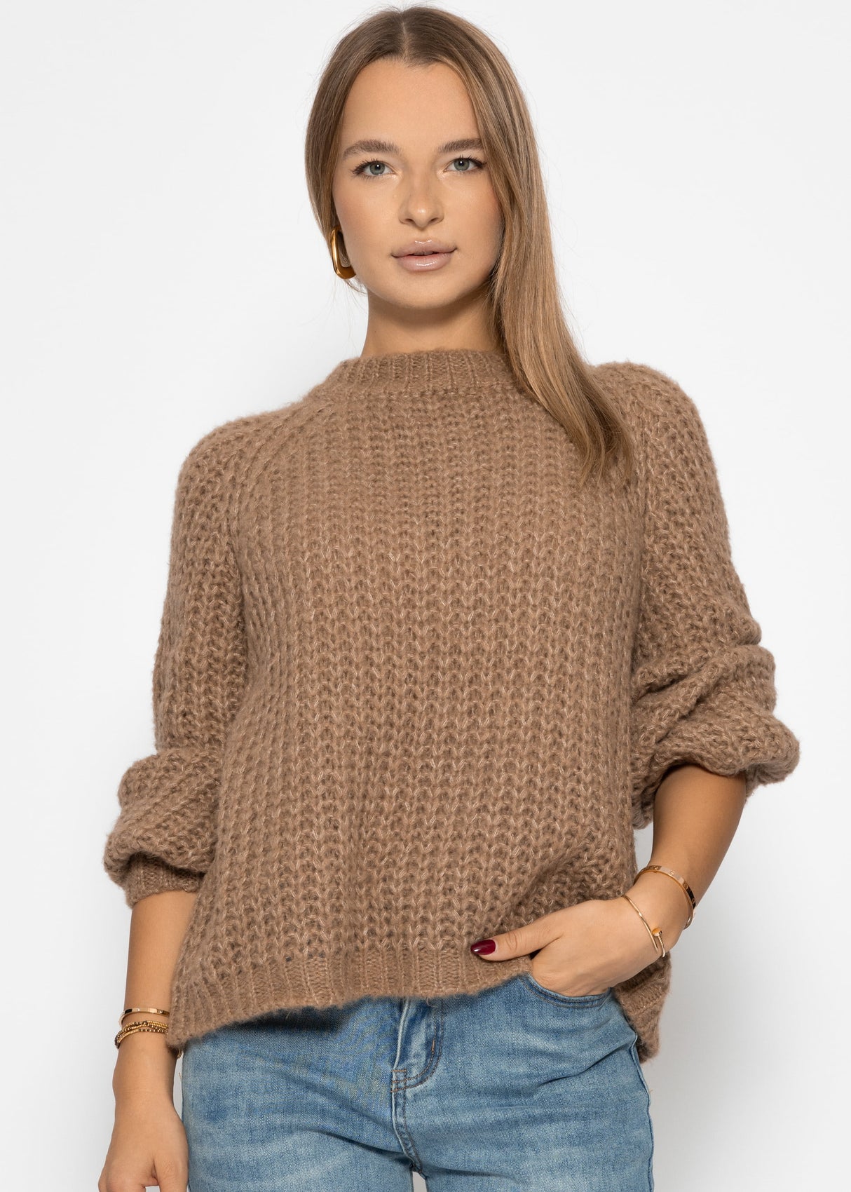 Grobstrickpullover mit Schleifendetail - braun