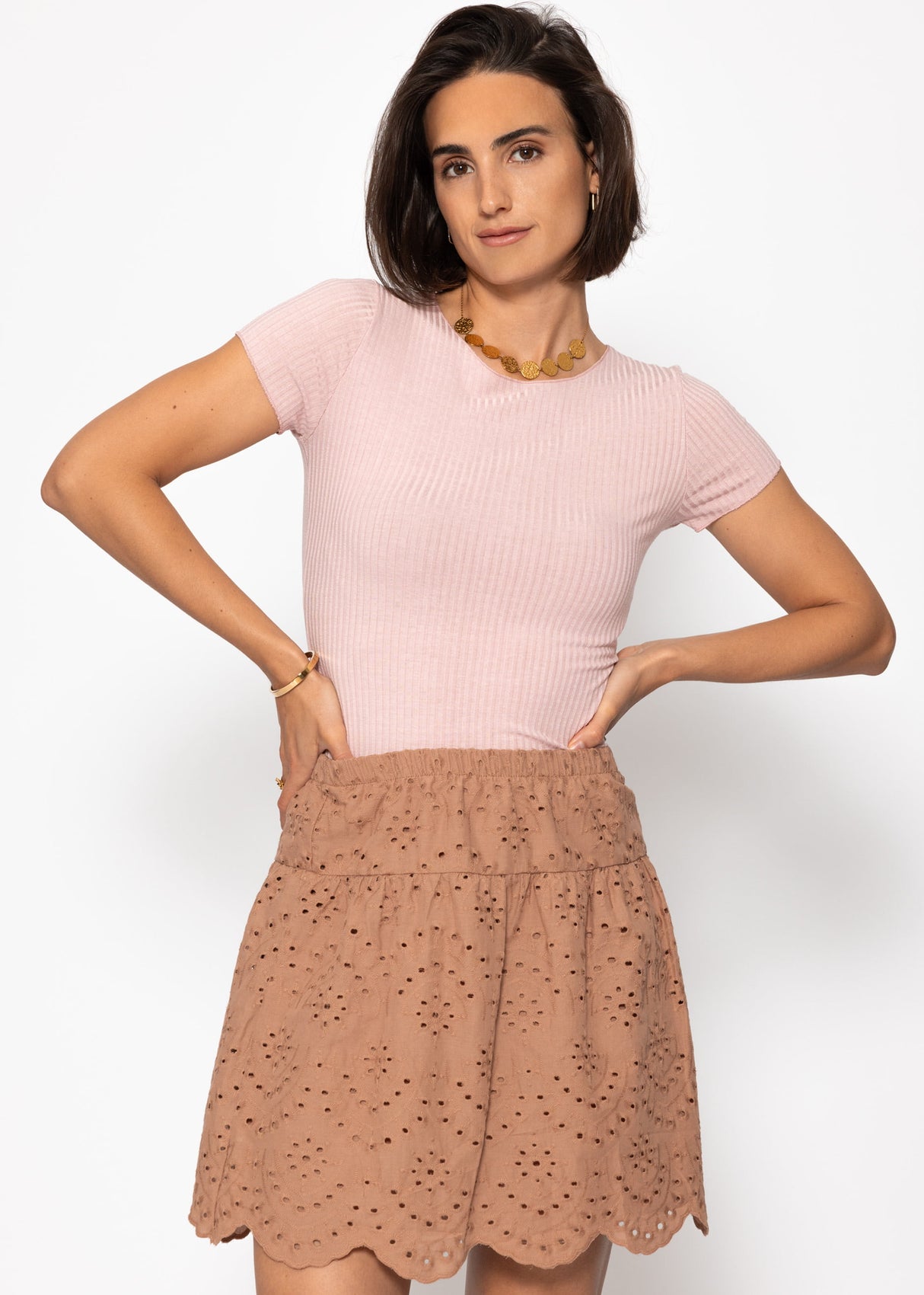 Skirt with eyelet embroidery - mocha mousse