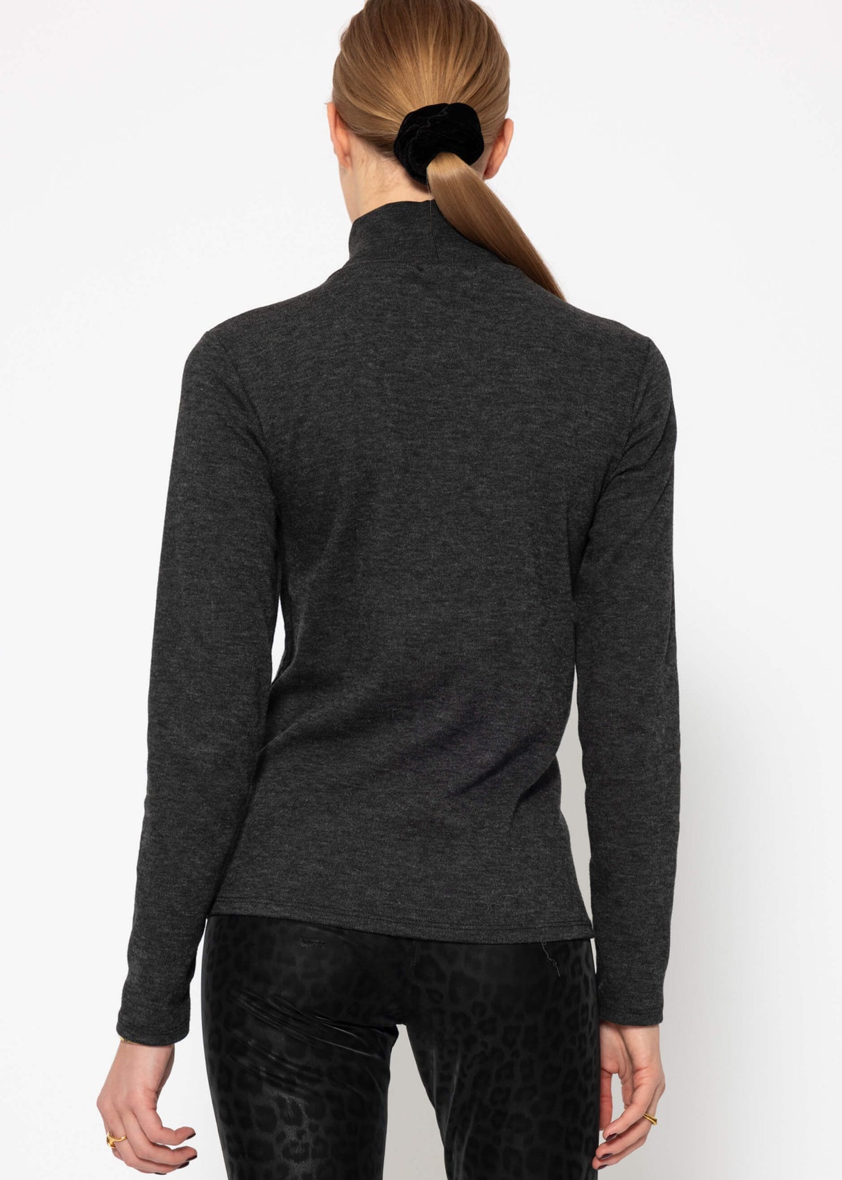 Turtleneck shirt with decorative seams - dark gray mottled