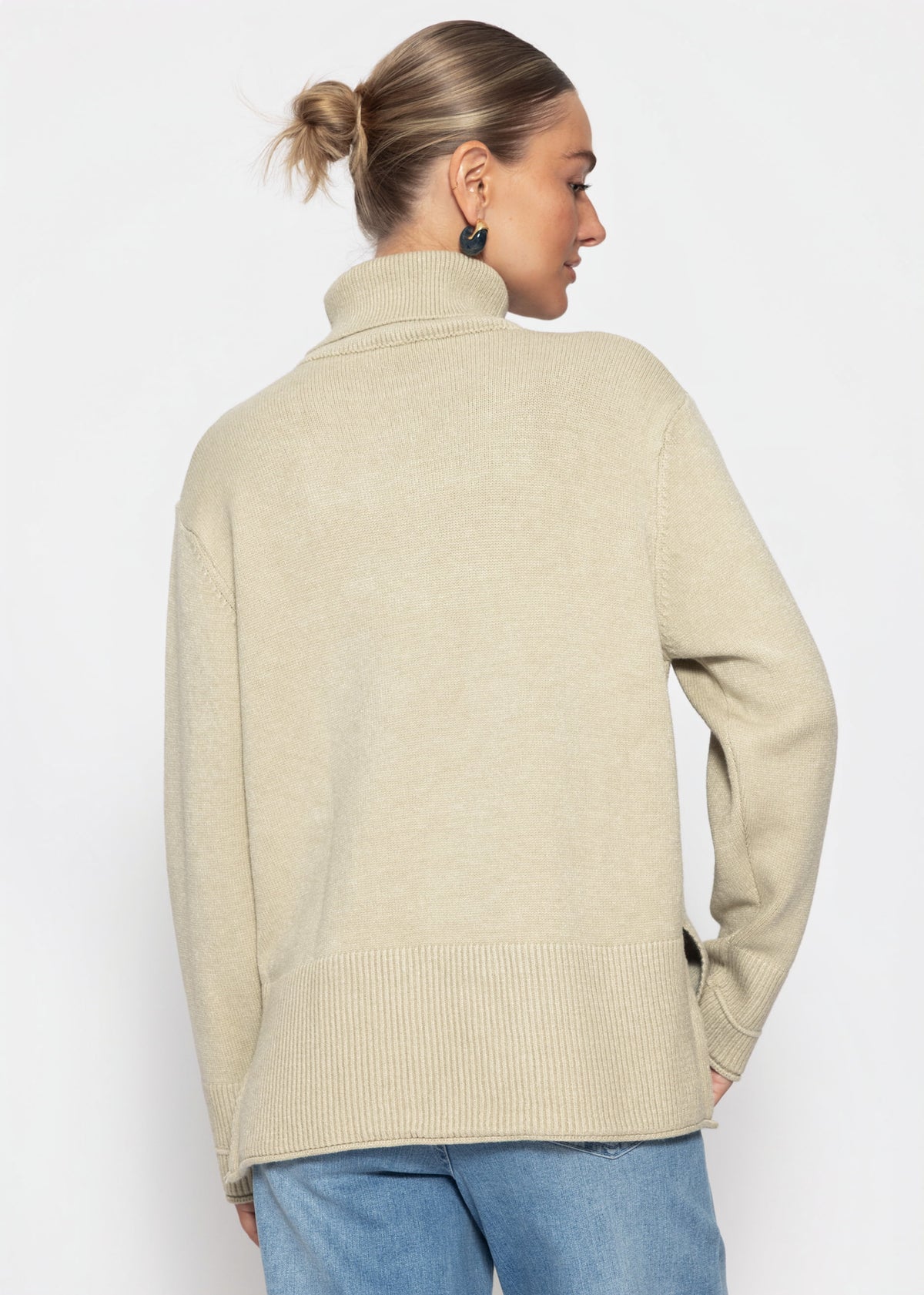 Rollkragenpullover mit Ziernaht - taupe