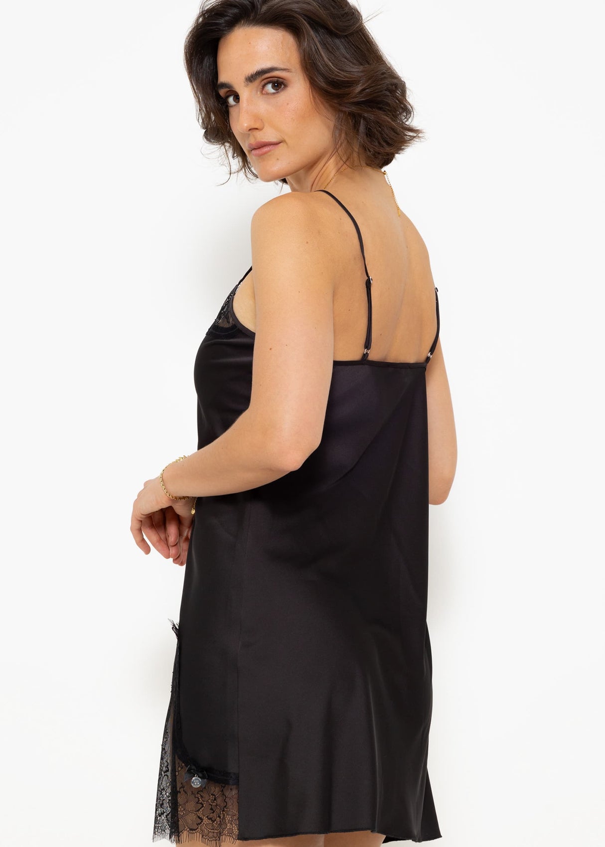 Satin nightdress with lace - black
