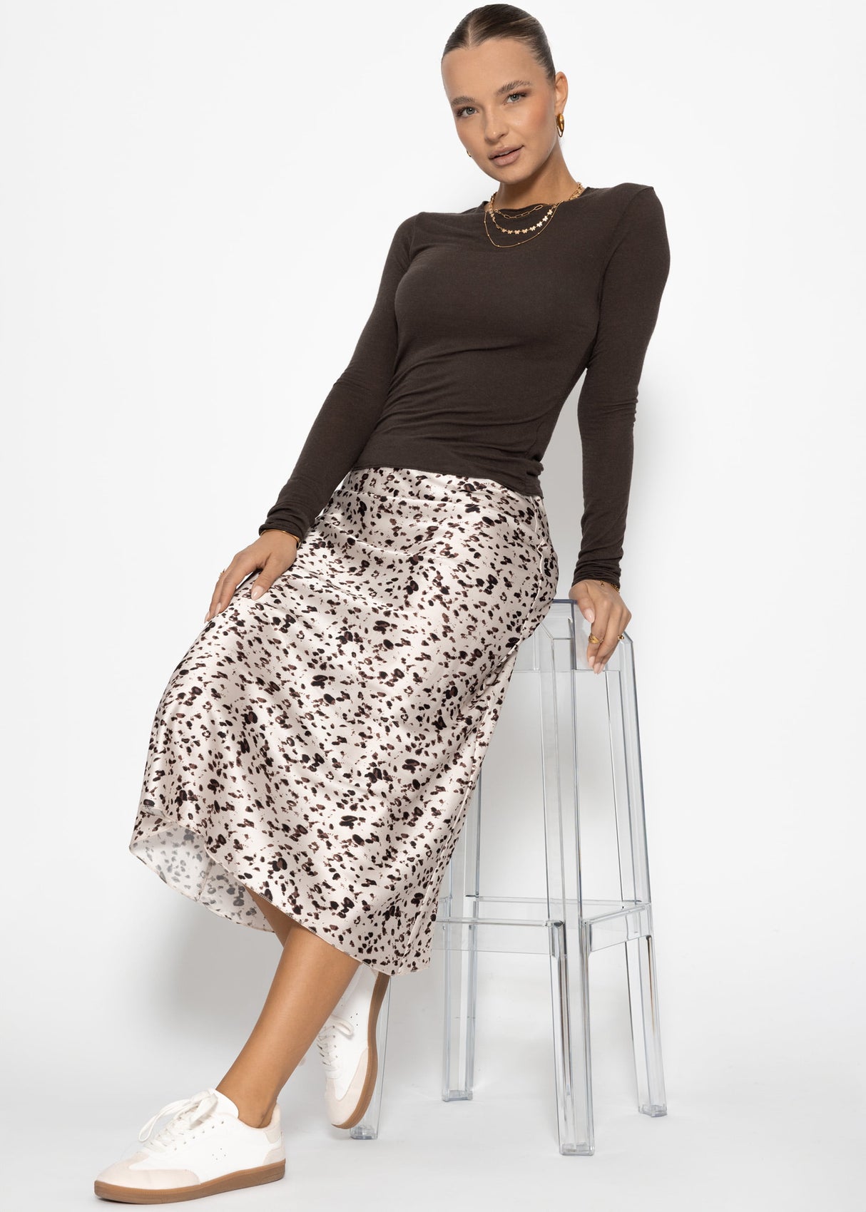 Satin Rock mit Animal Print - beige