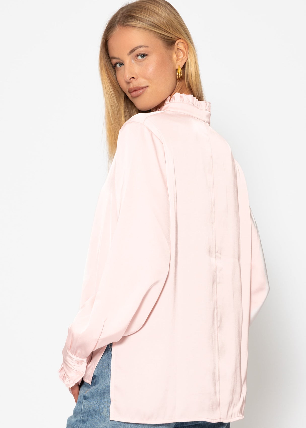 Satinbluse mit Rüschen - rosa