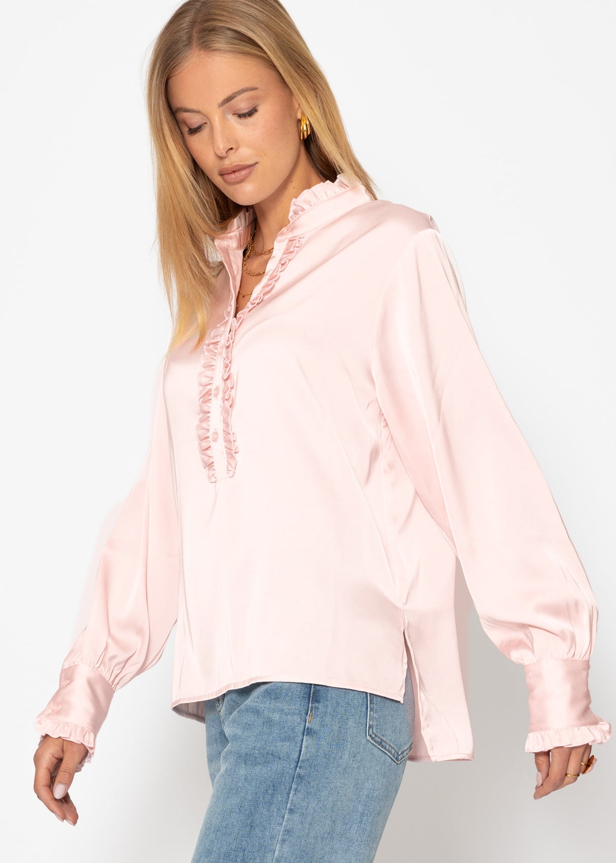 Satinbluse mit Rüschen - rosa