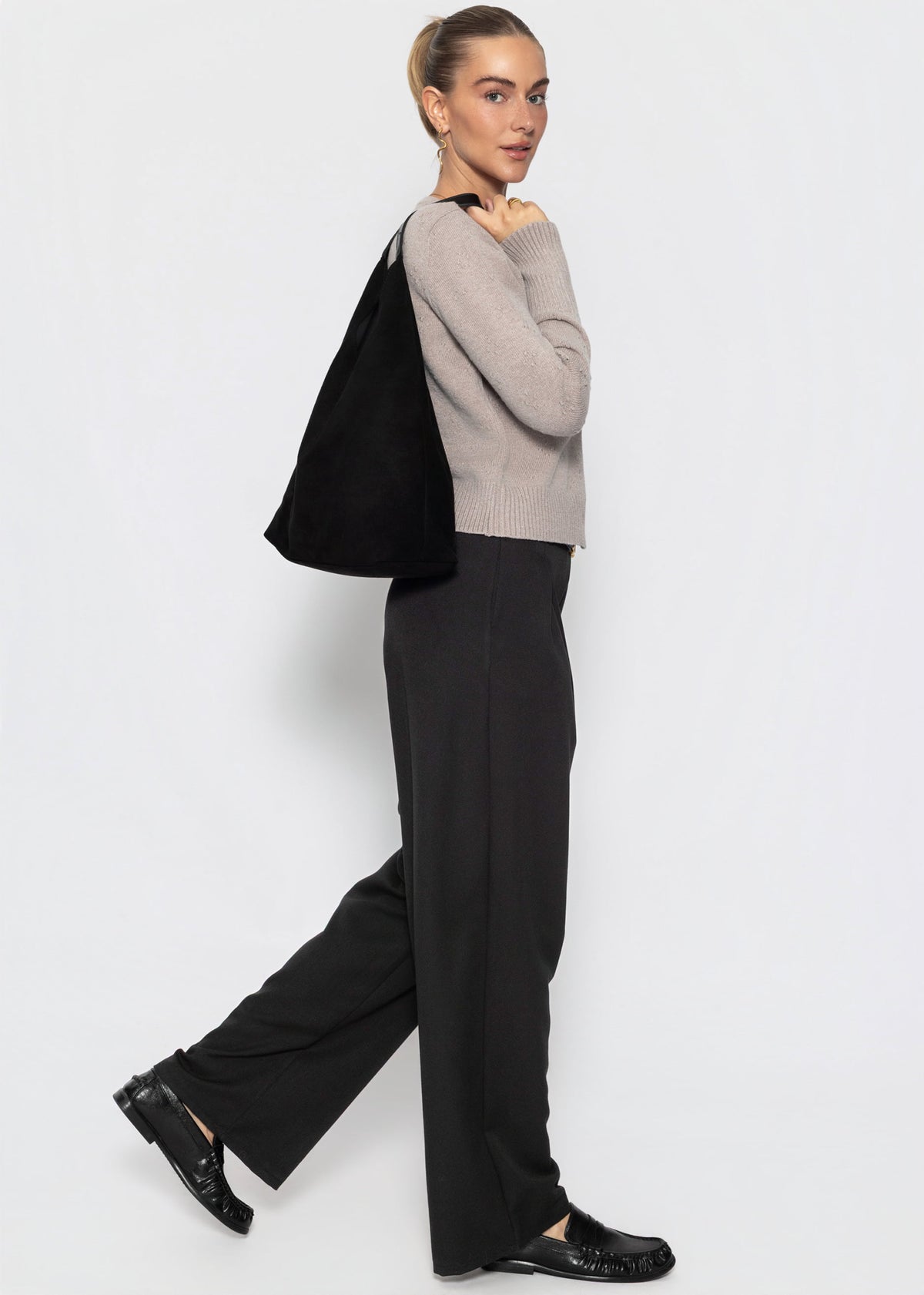 Schlupfhose mit Kellerfalte - schwarz