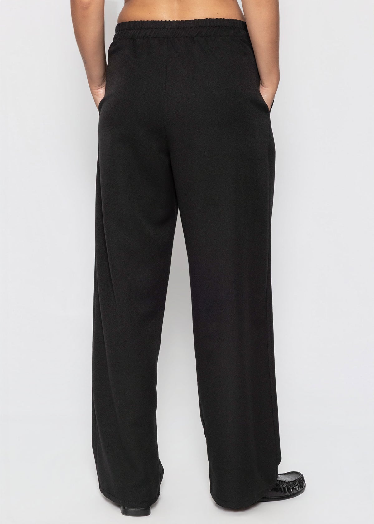 Schlupfhose mit Kellerfalte - schwarz