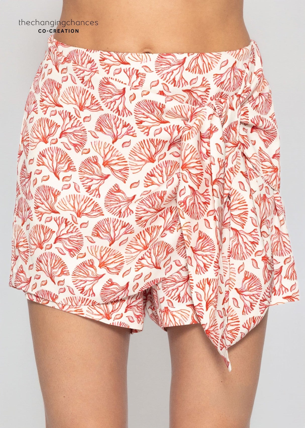 Skort mit Wickeldetail und Korallenmuster - rot-weiß