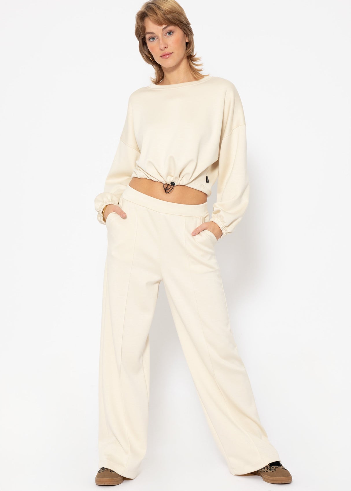 Soft crop sweatshirt with balloon sleeves - off-white
