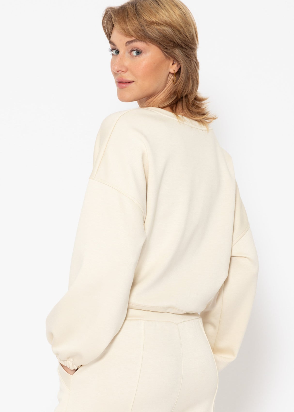 Soft crop sweatshirt with balloon sleeves - off-white