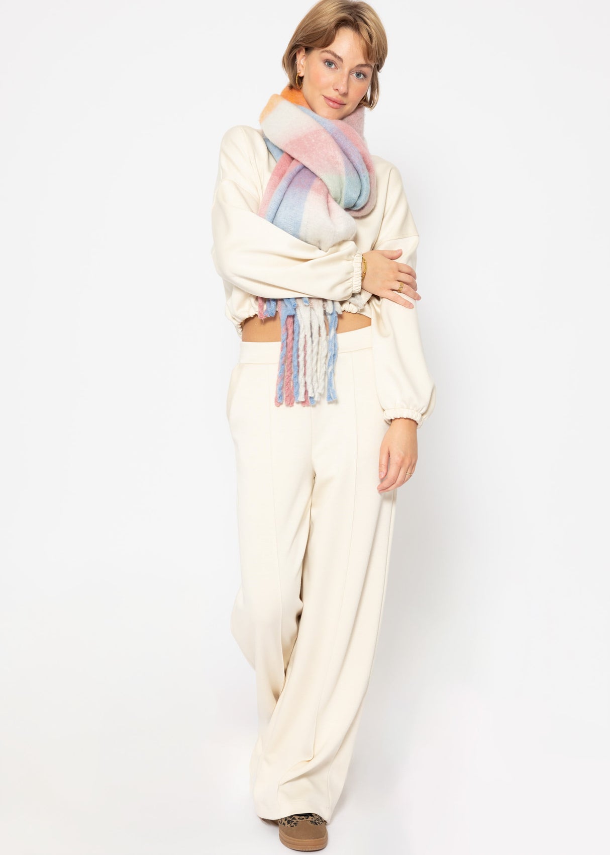 Soft crop sweatshirt with balloon sleeves - off-white