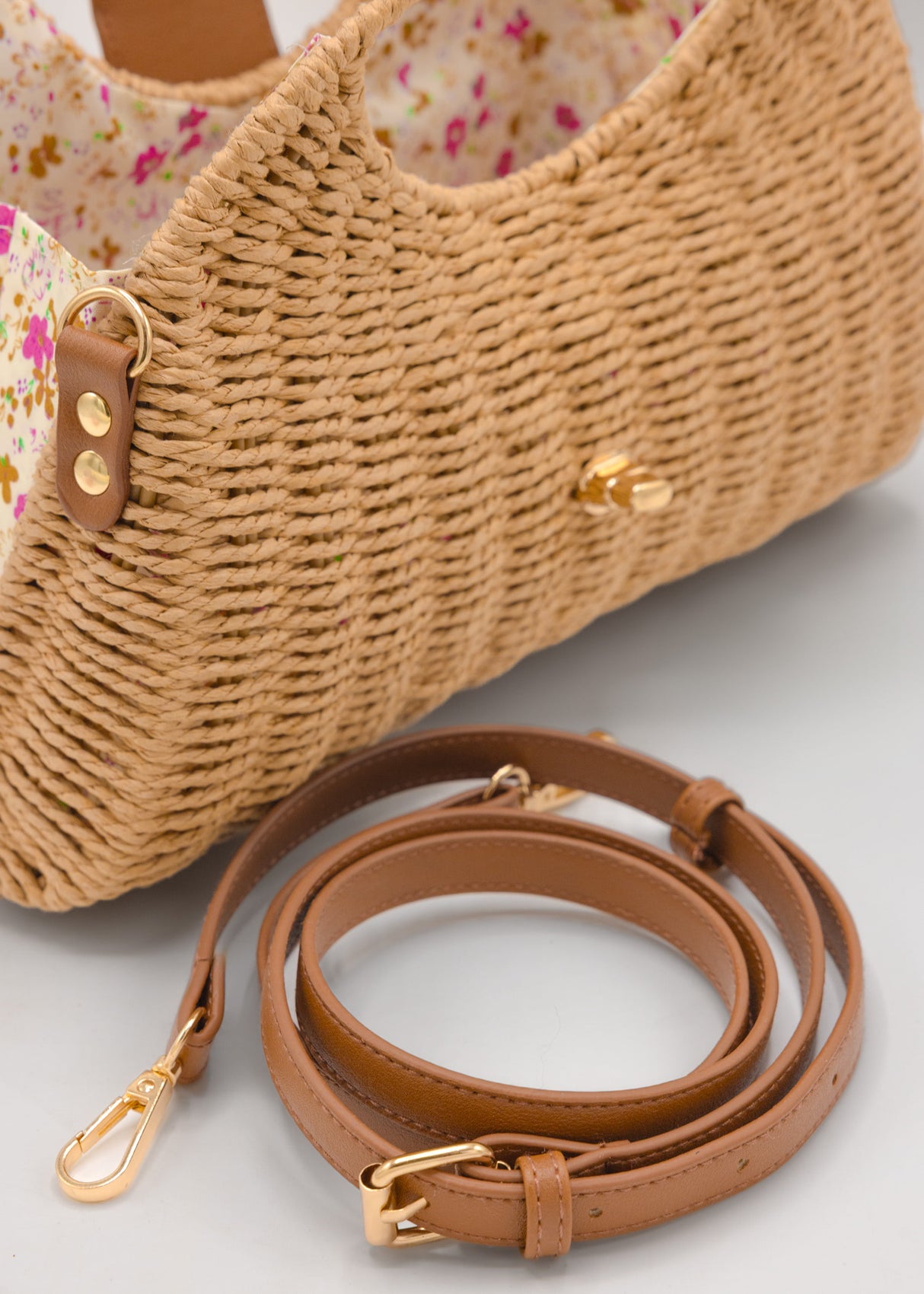 Sommertasche mit Schließe - braun