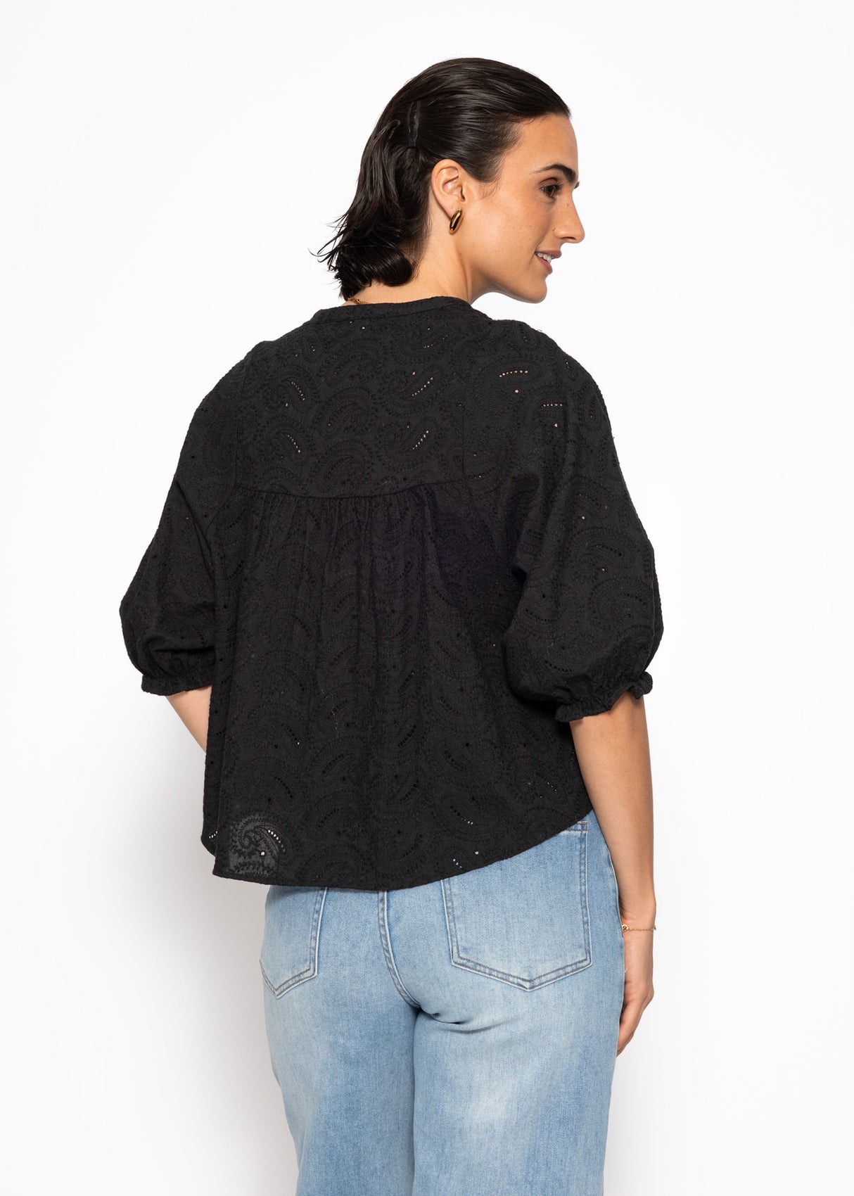 Spitzen Bluse mit kurzen Ballonärmeln - schwarz