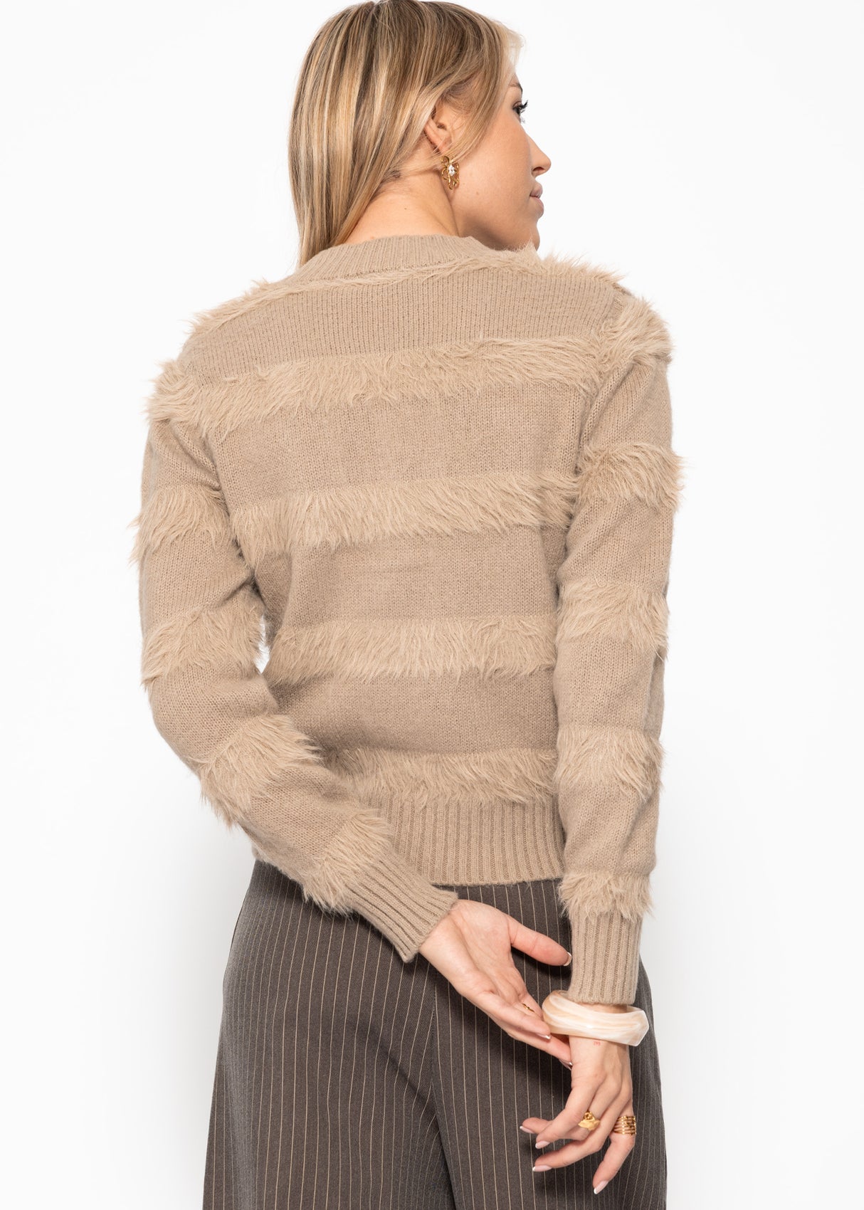 Strickjacke mit flauschigen Streifen - taupe
