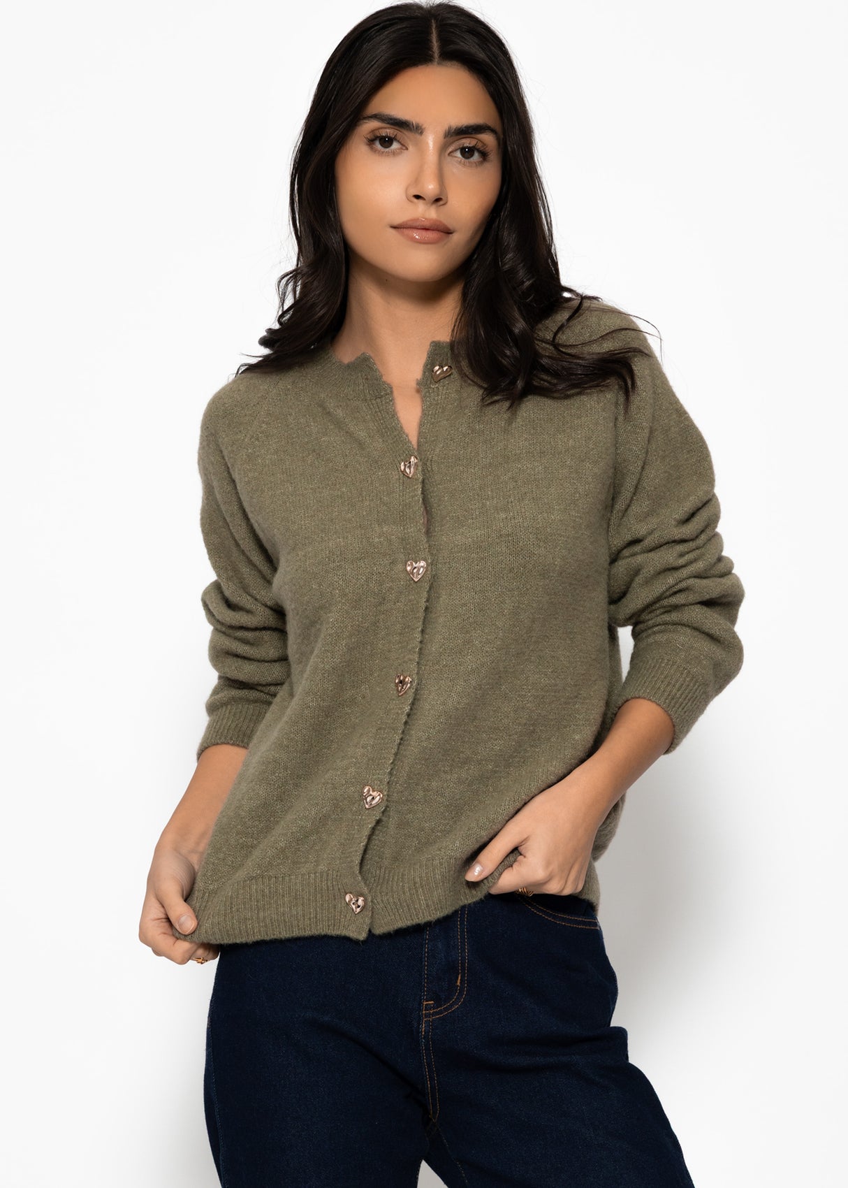 Strickjacke mit Herzknöpfen - khaki
