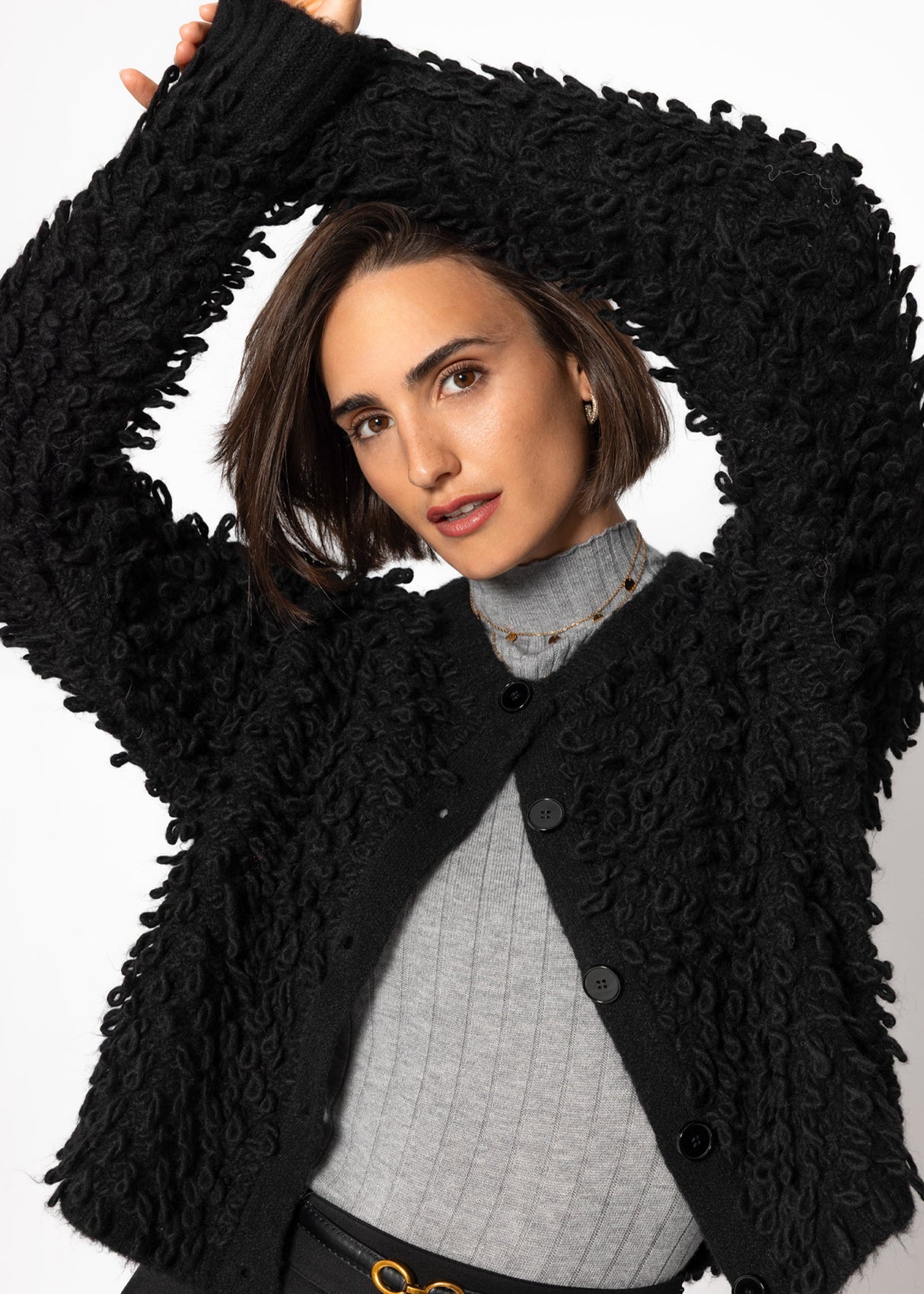 Cardigan with loop structure - black