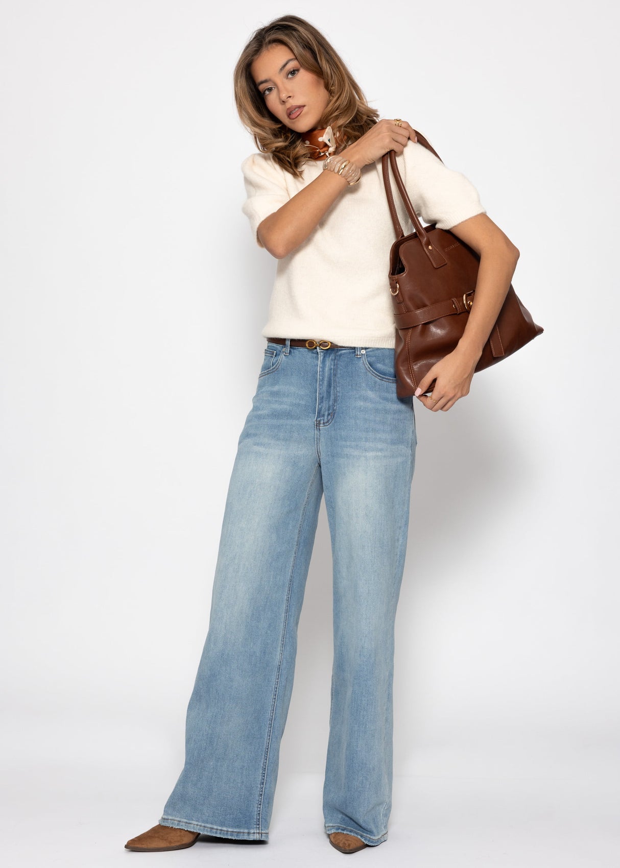 Knitted top with puff sleeves - cream