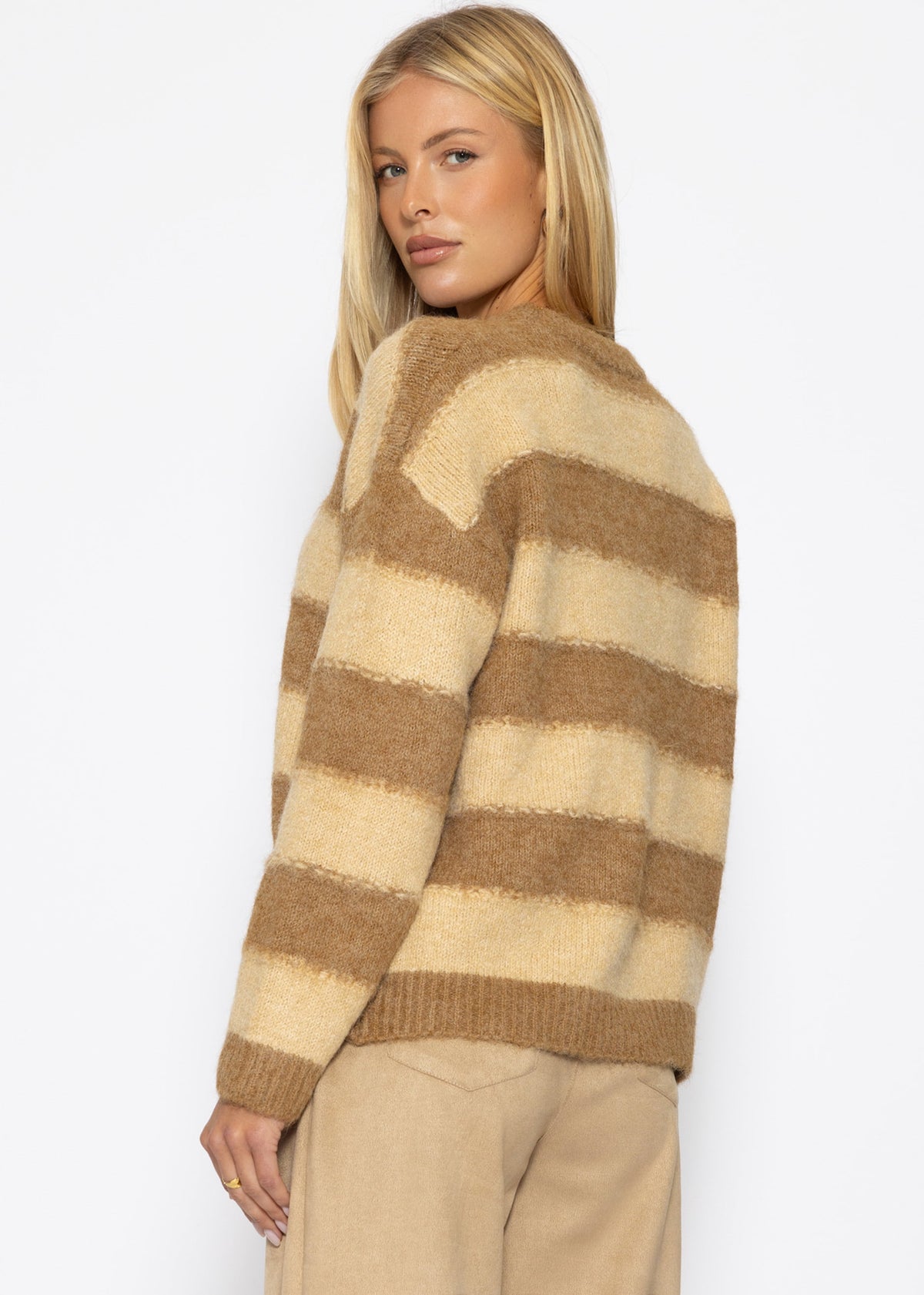 Strickpullover mit Blockstreifen - camel-beige