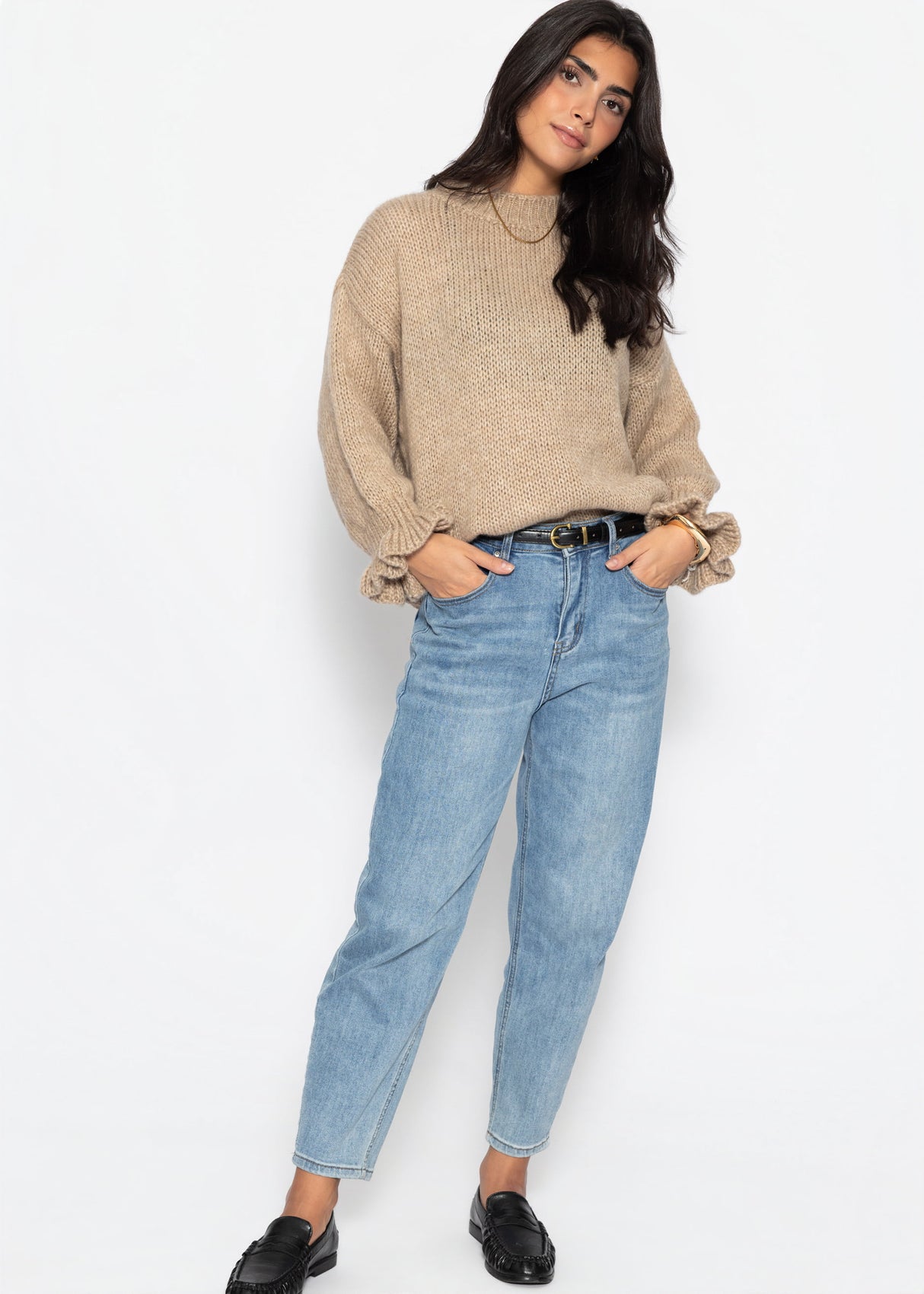 Strickpullover mit Rüschenärmeln - beige