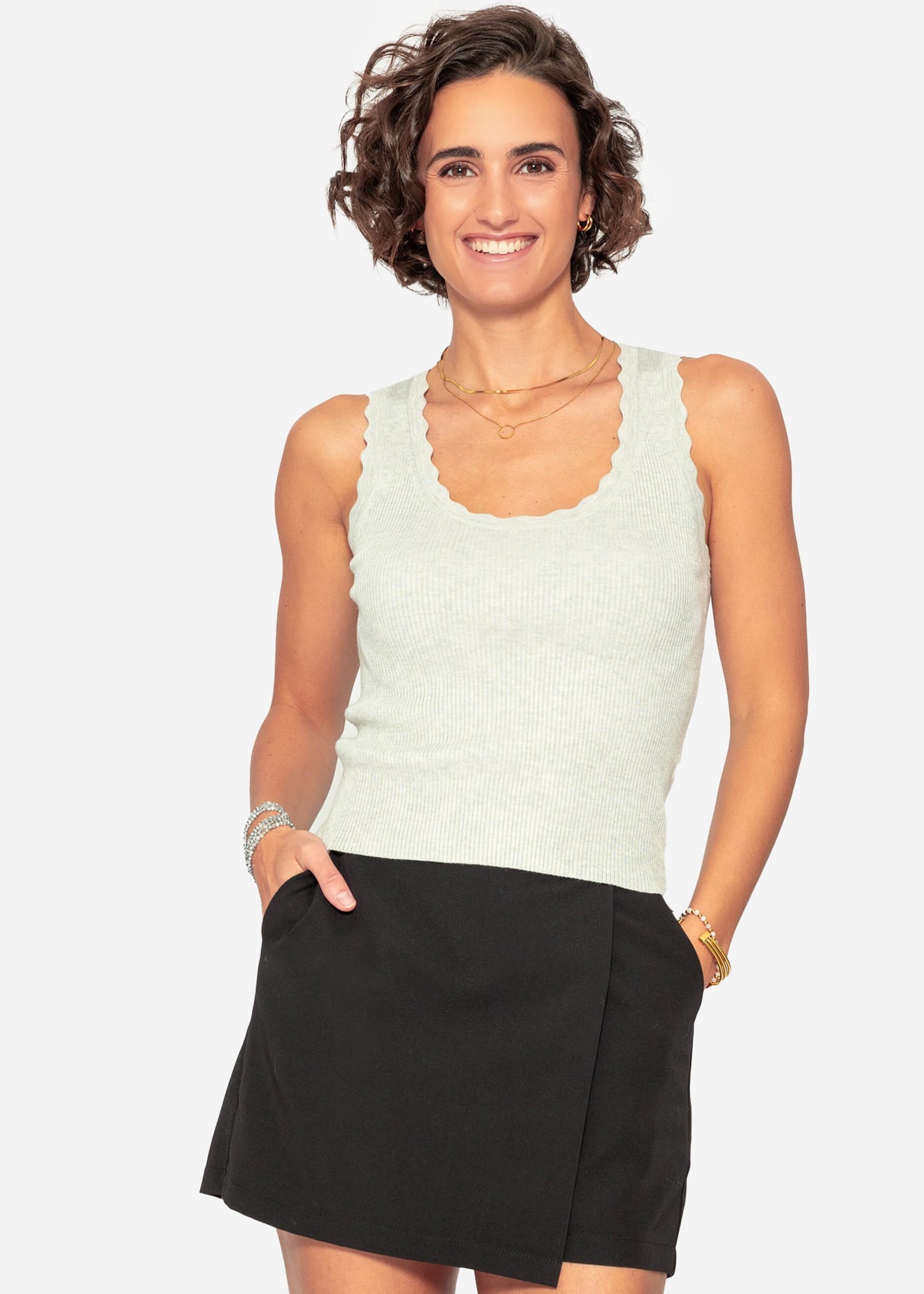 Tank top with scalloped edge - light grey