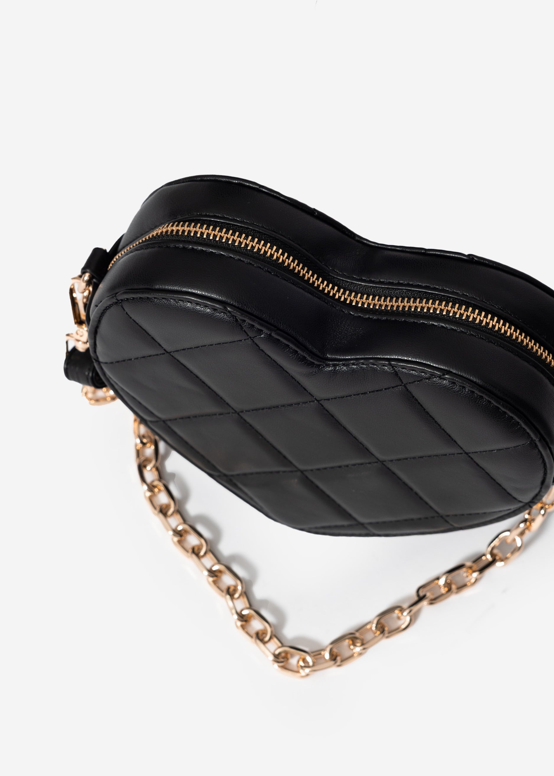 Heart-shaped bag - black