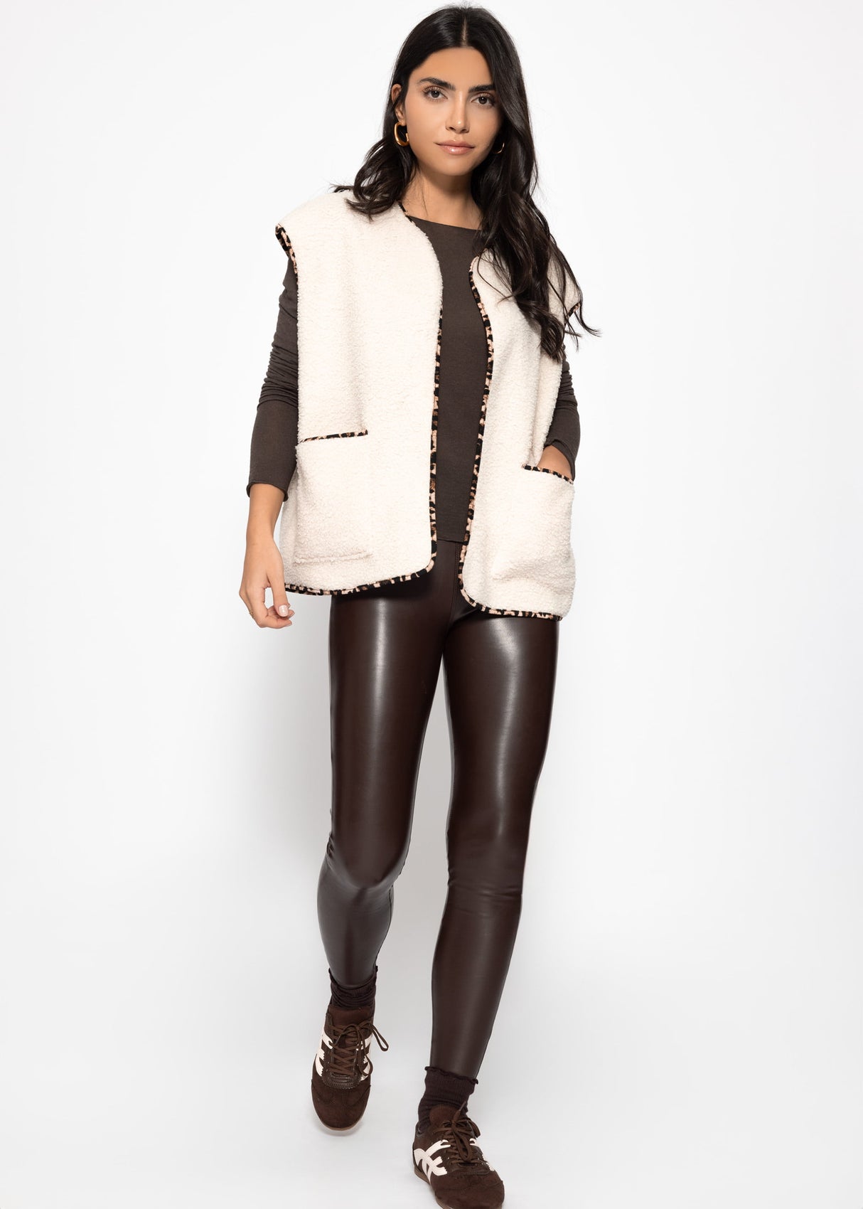 Teddy-Weste mit Leo-Rand - beige