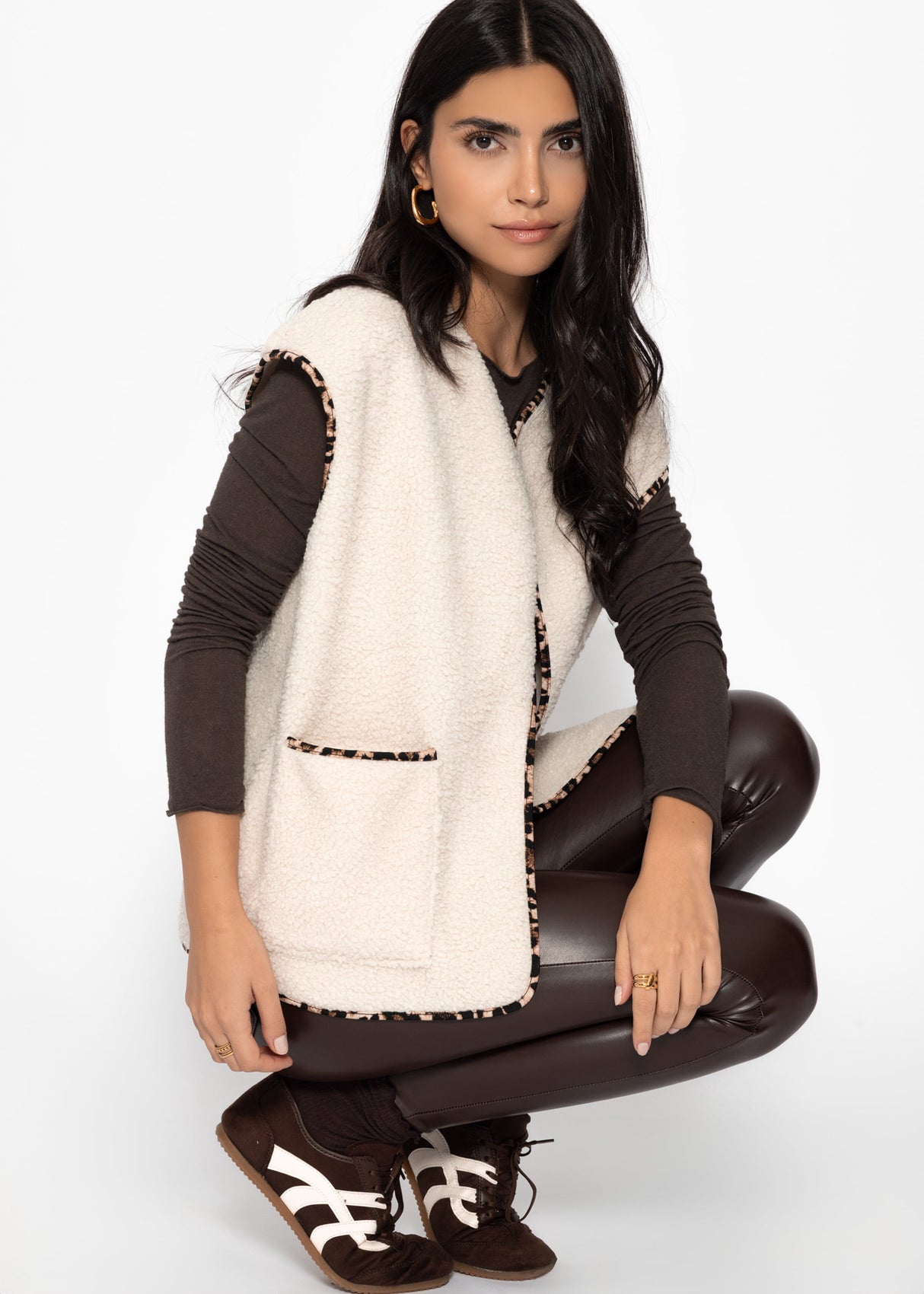 Teddy-Weste mit Leo-Rand - beige