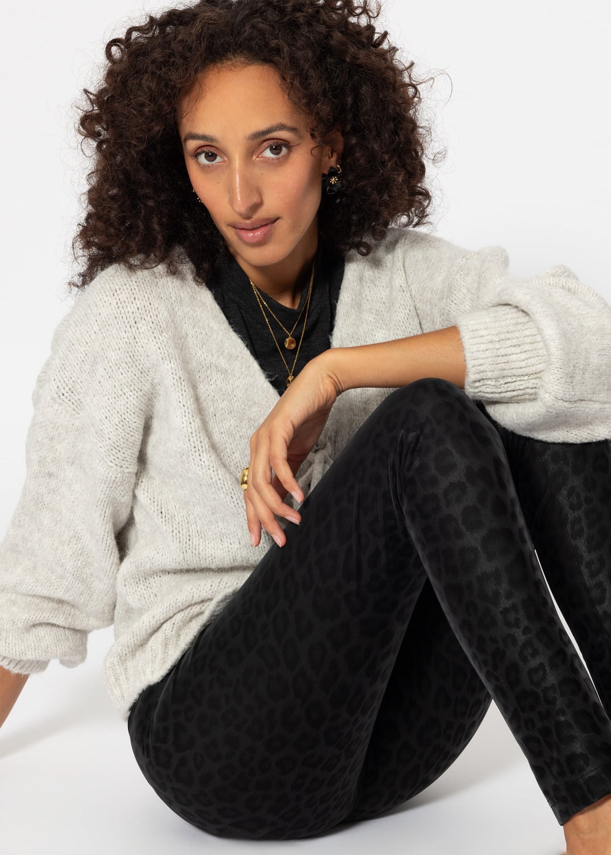 Thermo faux leather leggings with leopard print - black