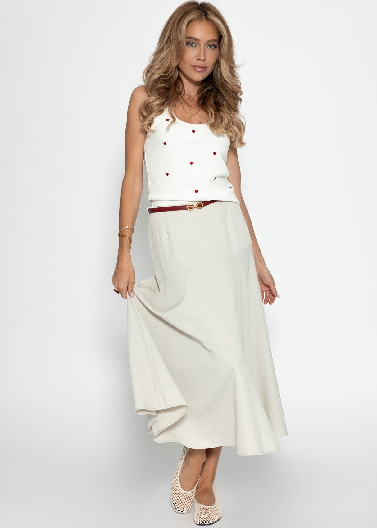 Top mit roter Herzstickerei - weiß