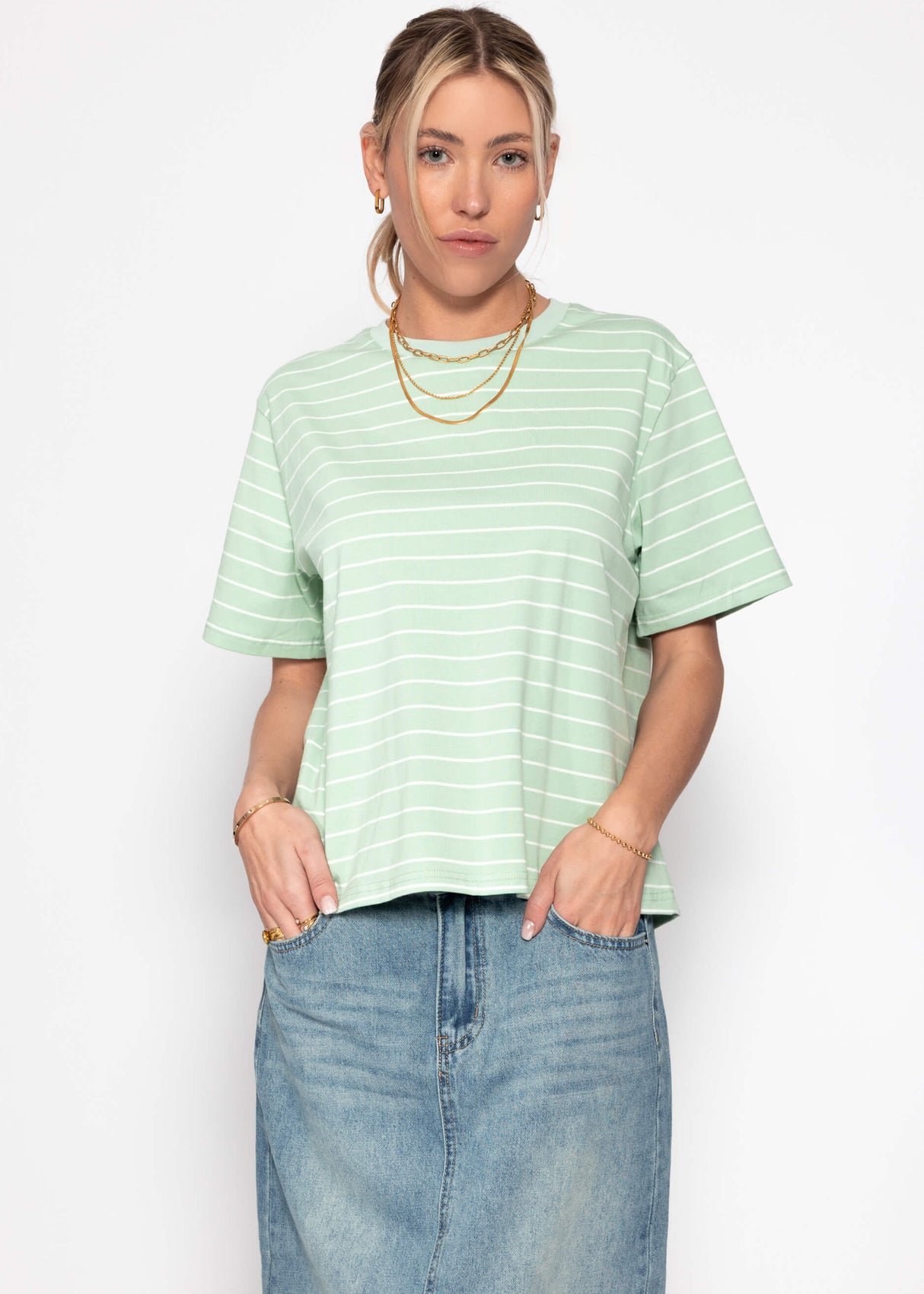 T-Shirt mit schmalen Streifen - grün