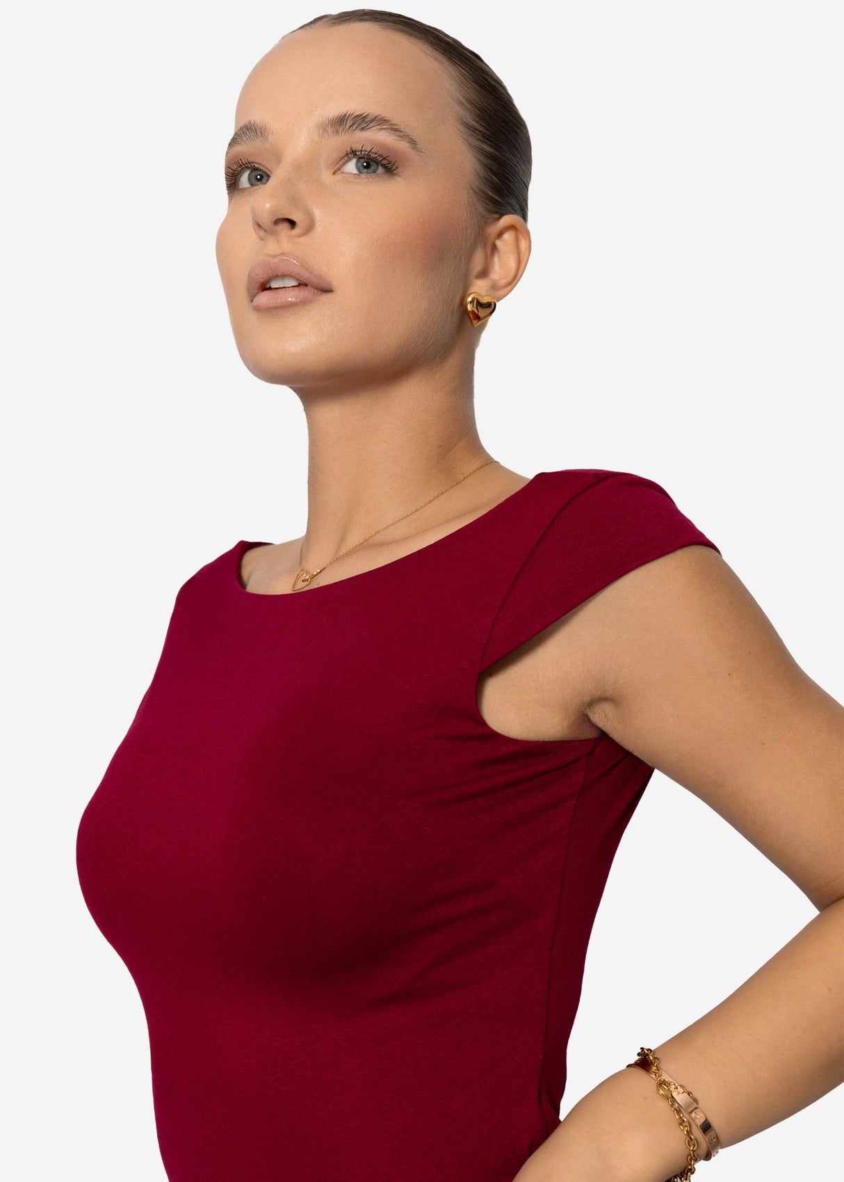 T-shirt with low back neckline - burgundy