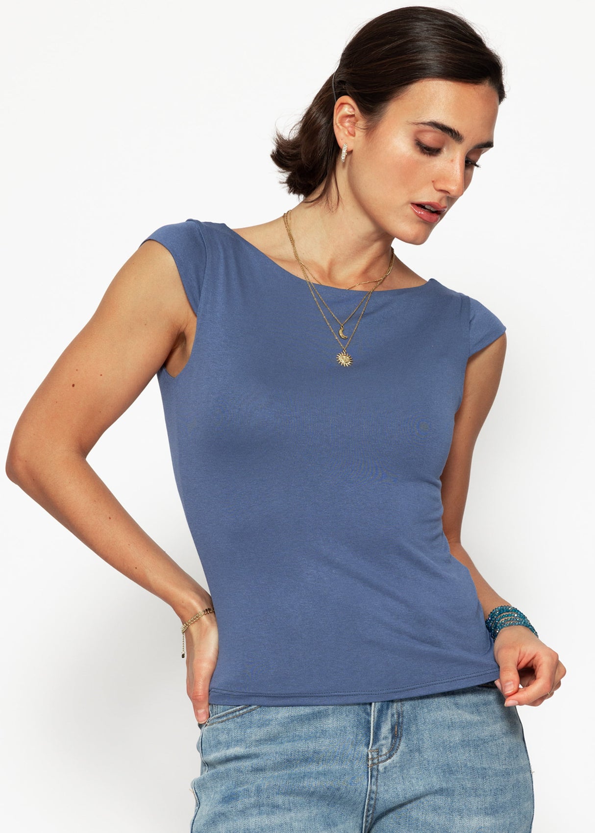 T-shirt with low back neckline - denim blue