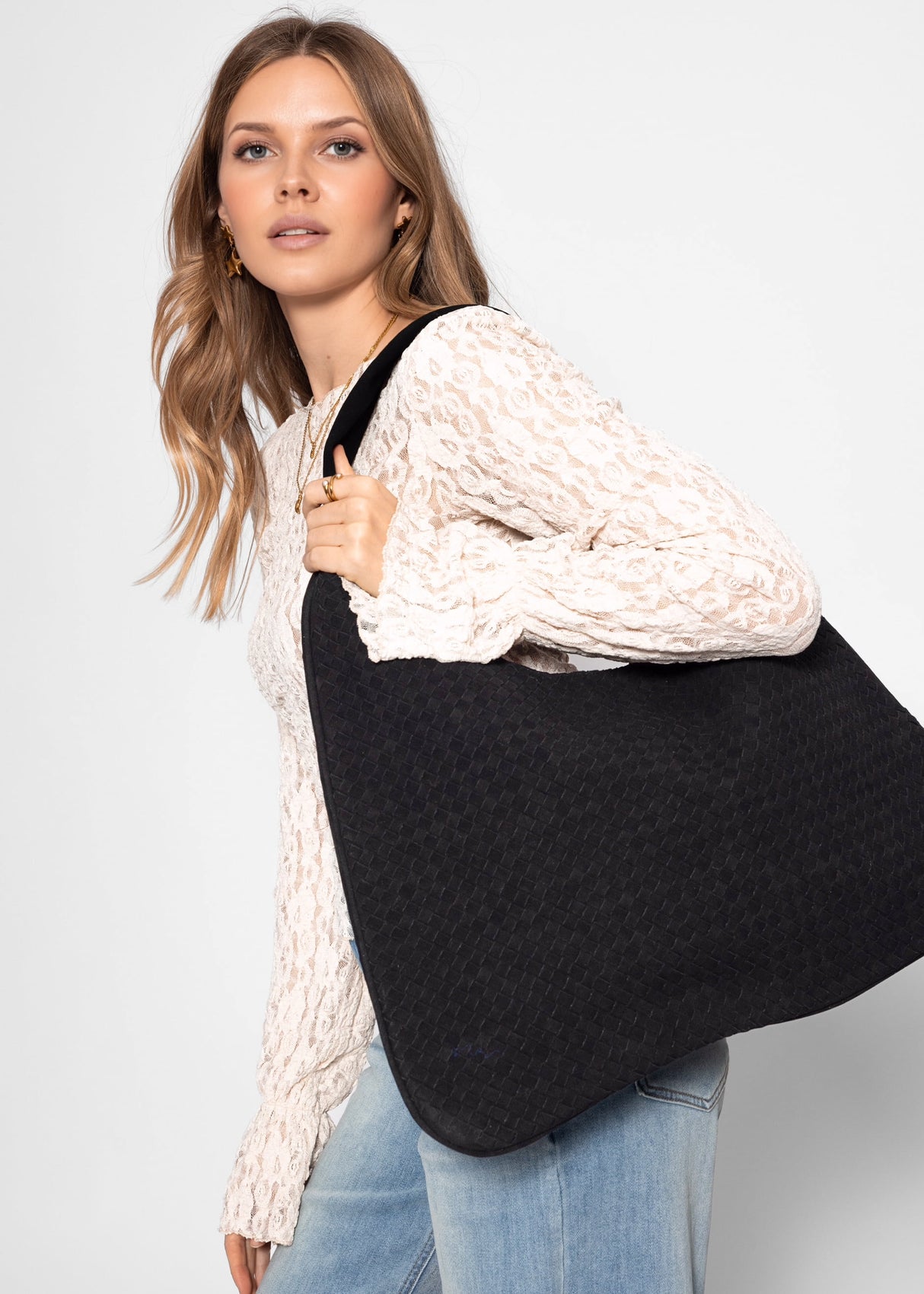 Umhängetasche in Wildlederoptik - schwarz