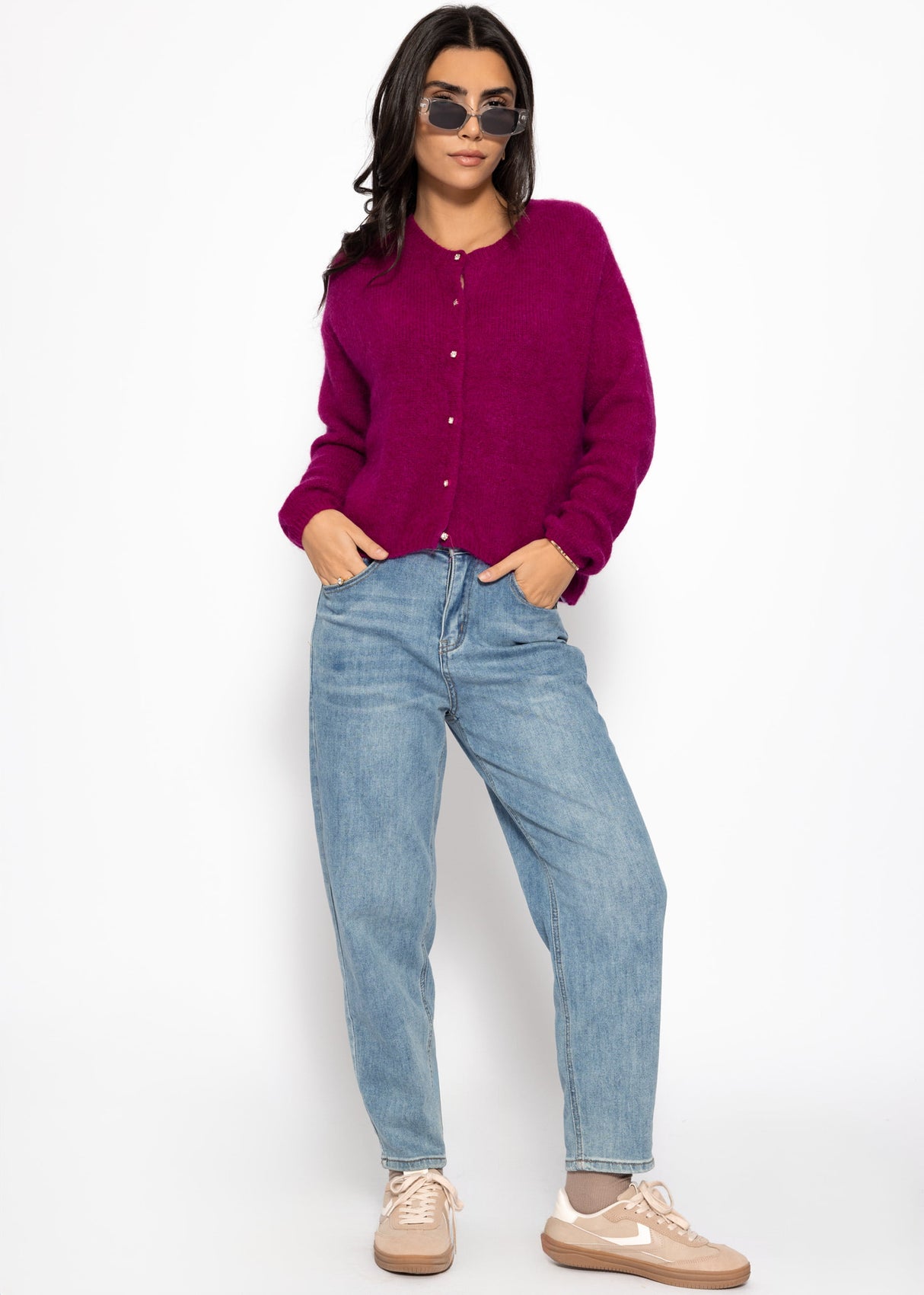 Soft knitting cardigan with ornamental buttons - plum