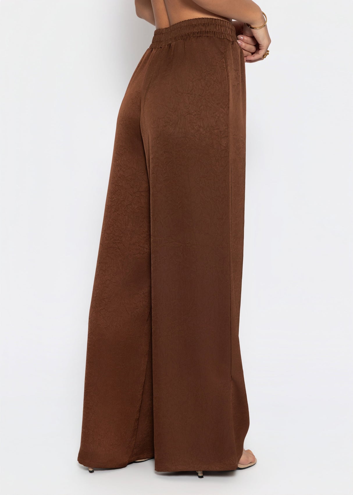 Satin pants with wide leg - brown