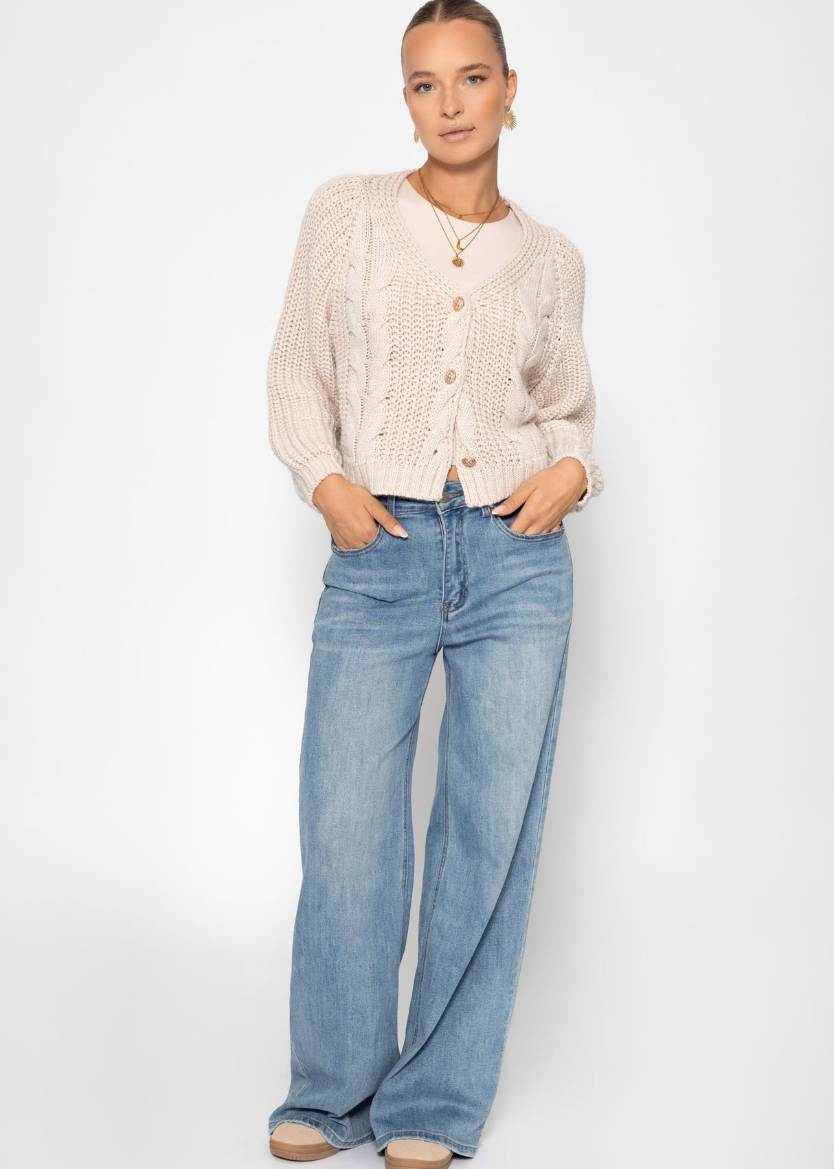 Cardiac cardigan with button placket - beige