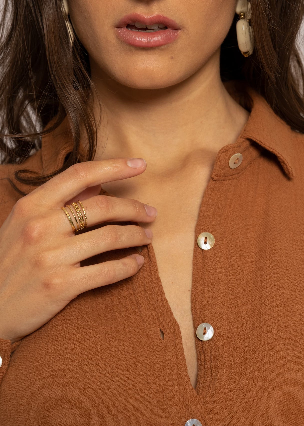 Ring mit Kettendetail, gold