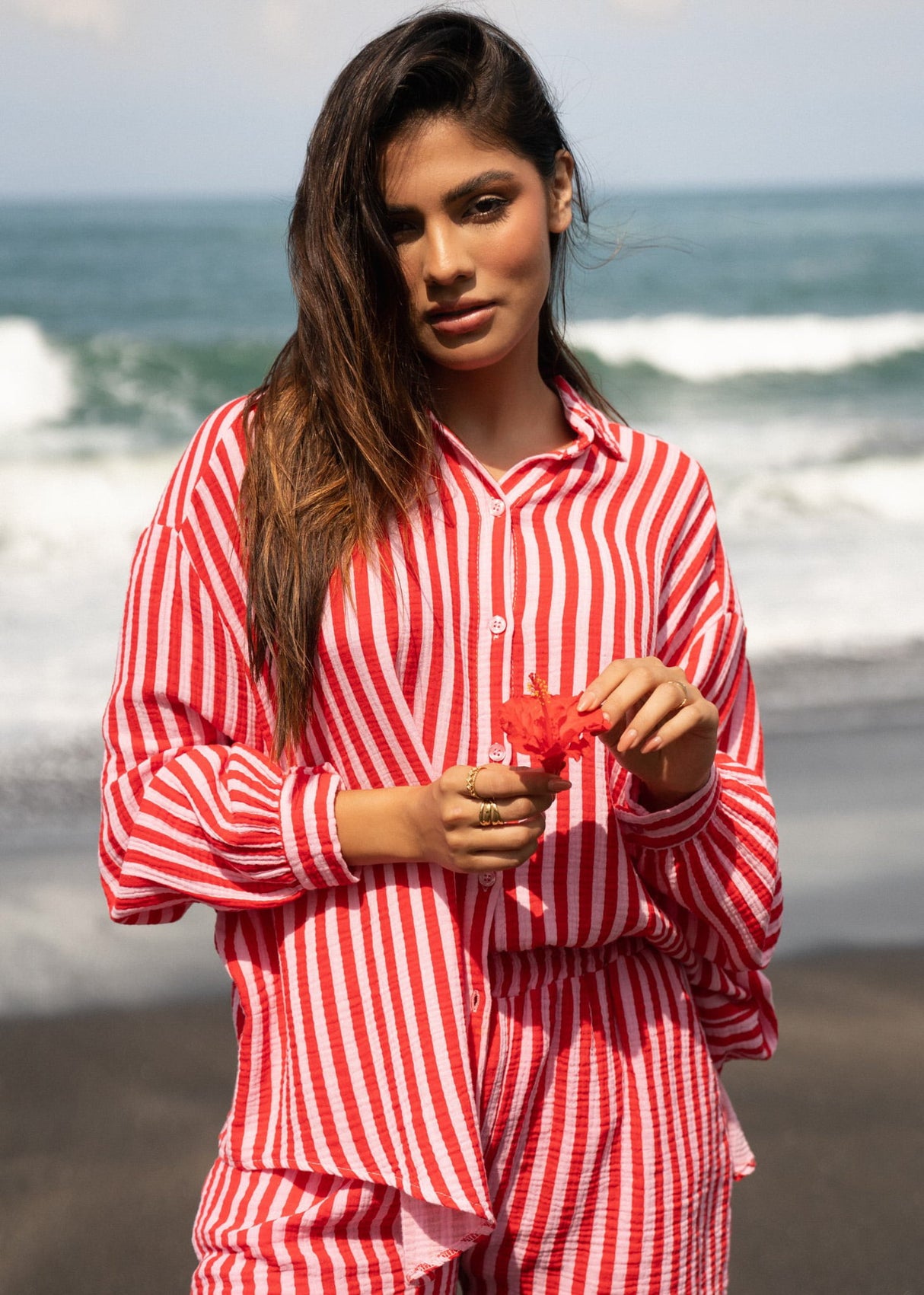 Gestreifte Oversize Musselin Bluse - rot-pink
