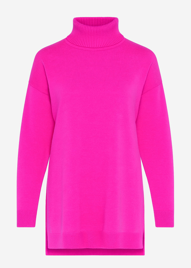 Oversized roll neck jumper with long side slits - pink