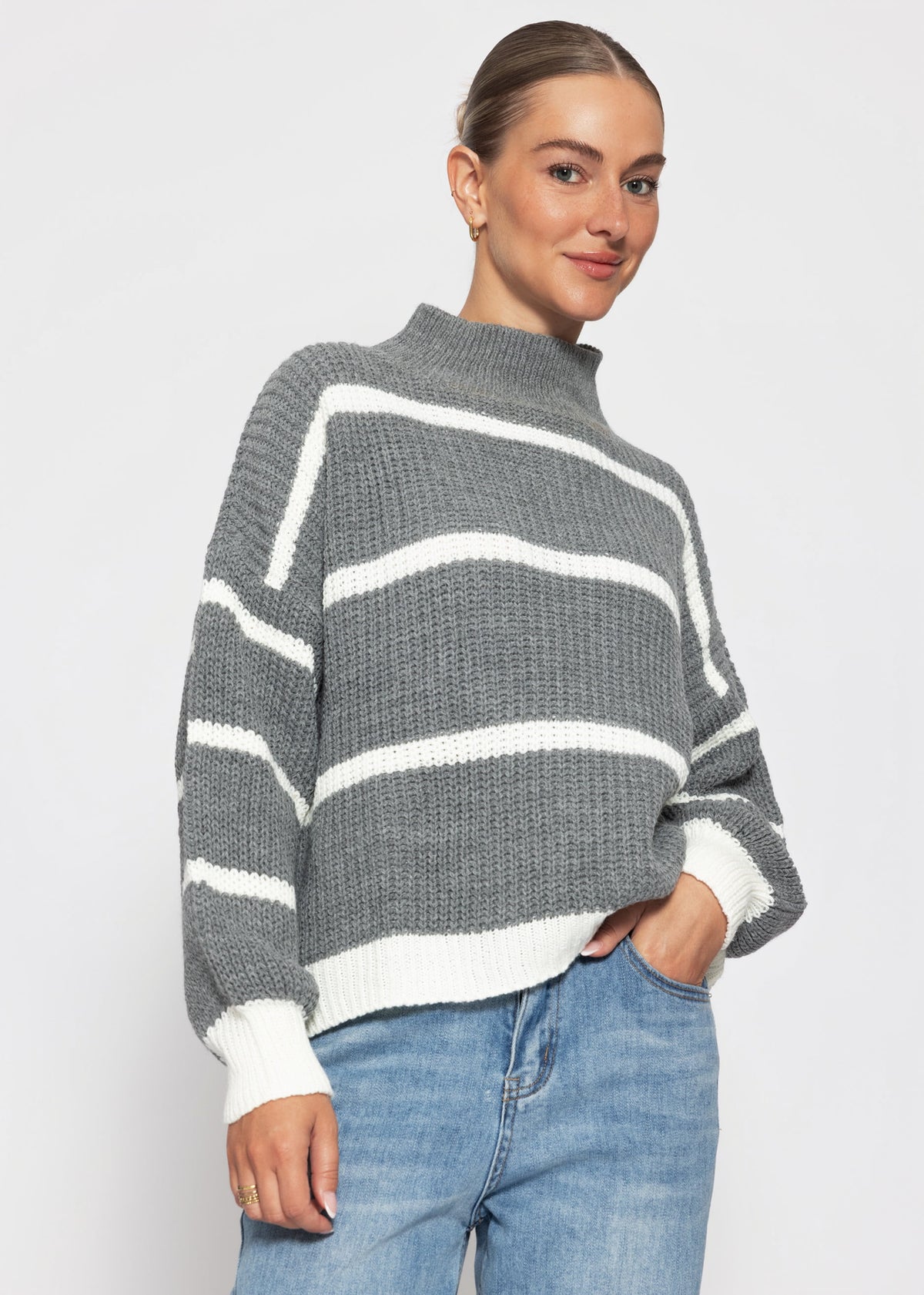 Gestreifter Turtleneck-Pullover - grau-offwhite