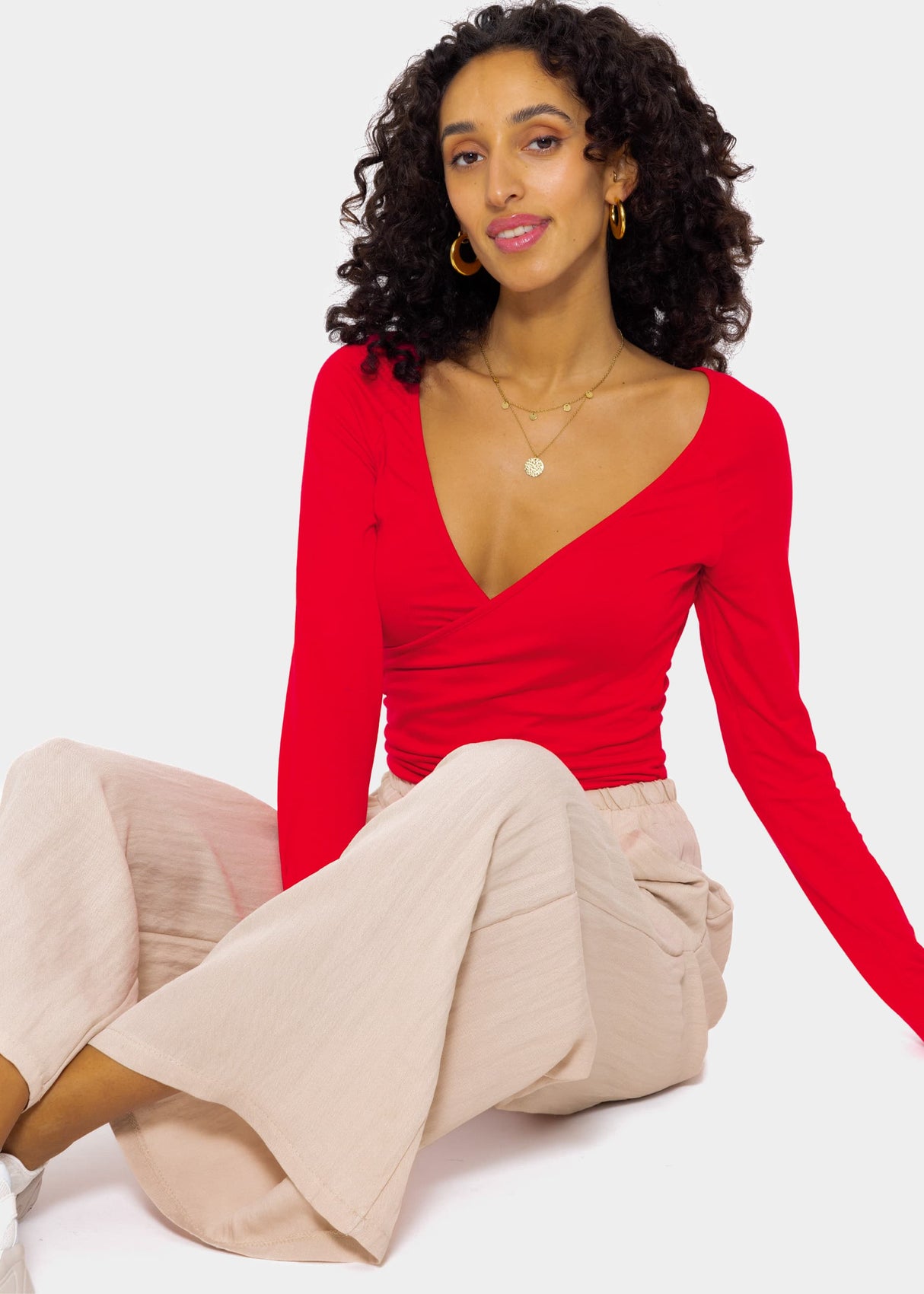 Long-sleeved shirt with wrap look - red