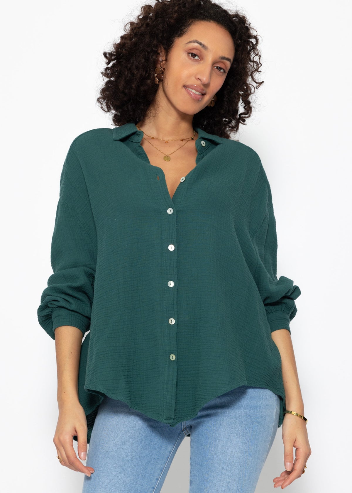 SASSYCLASSY Longbluse Oversize Musselin Bluse Damen kurz Langarm Elegant Hemdbluse lang aus Baumwolle mit V-Ausschnitt, One Size (Gr. 36-48)