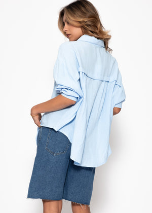 Muslin blouse oversize, short, light blue