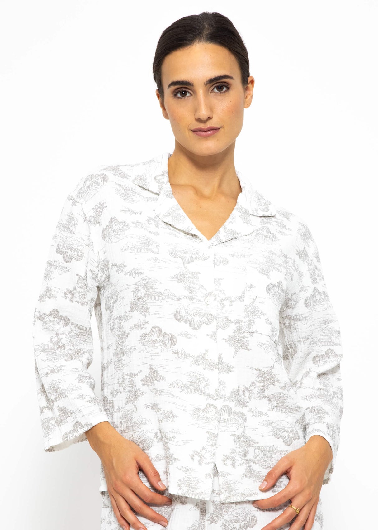 Musselin Pyjamabluse mit Print - weiß-taupe